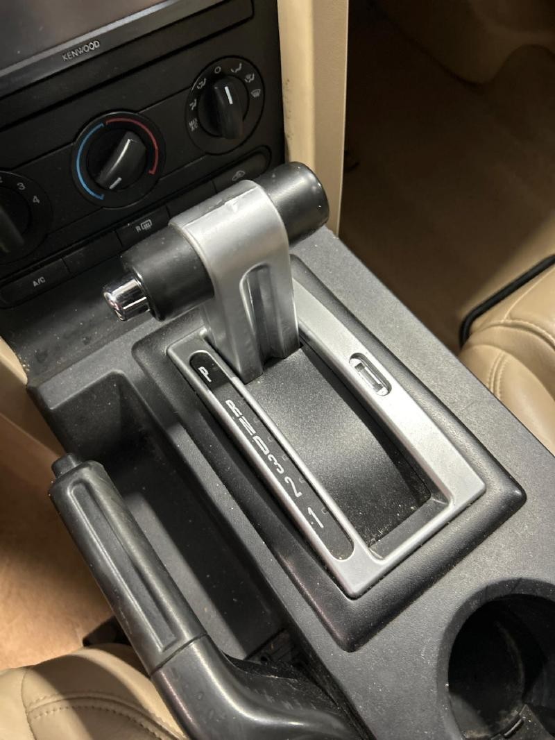 2005-2009 Ford Mustang Automatic  Floor  Shifter Shift Assembly OEM
