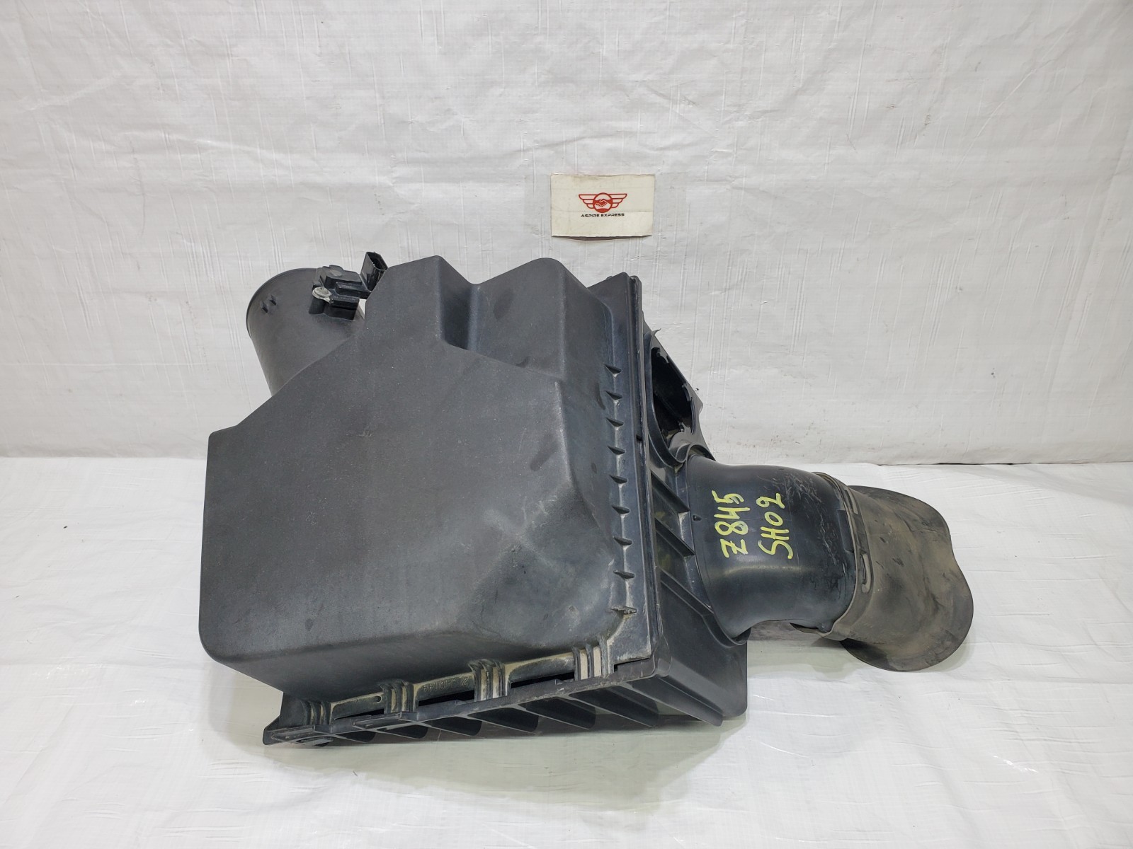 2012-2016 Cadillac SRX Air Cleaner Intake Filter Housing 3.6L OEM 22788576