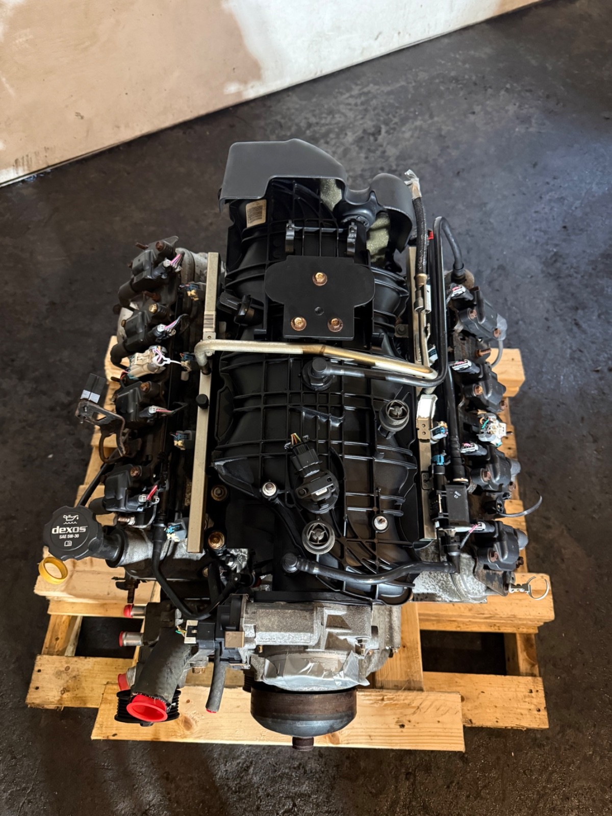 2010-14 Chevrolet Suburban 5.3L Complete Used Engine Motor Vin 7 Only 123K Miles