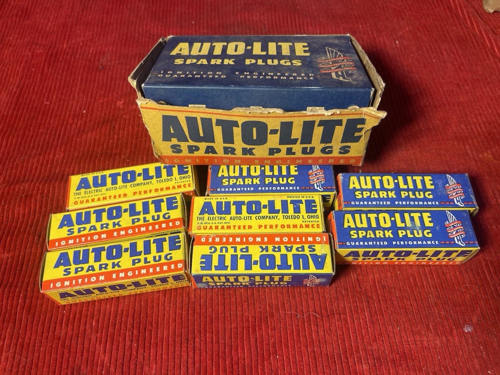 vintage AUTOLITE spark plugs A403 With Box Lot Of 8 vintage AUTOLITE spark plugs A403 With Box Lot Of 8