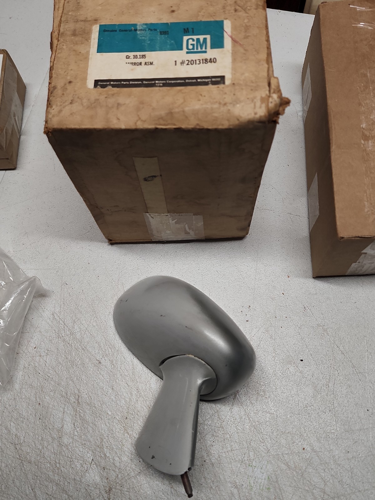 1978-1981 CHEVY MALIBU OLDS CUTLASS OUTSIDE MIRROR SPORT MANUAL NOS GM 20131840 1978-1981 CHEVY MALIBU OLDS CUTLASS OUTSIDE MIRROR SPORT MANUAL NOS GM 20131840