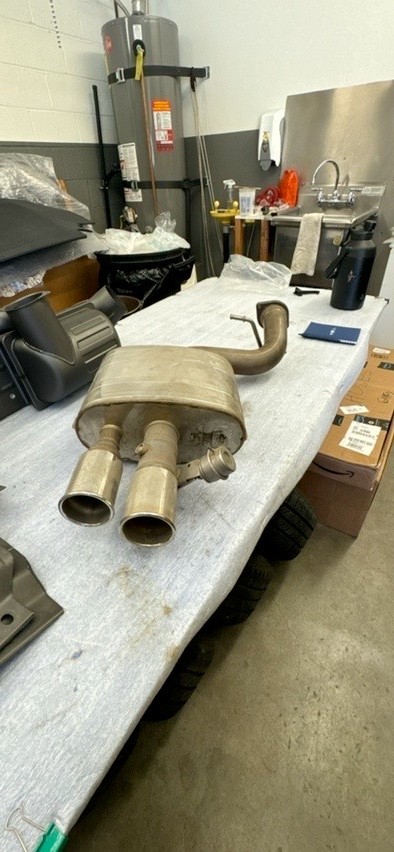 Ferrari 599 gtb fiorano left exhaust muffler Ferrari 599 gtb fiorano left exhaust muffler