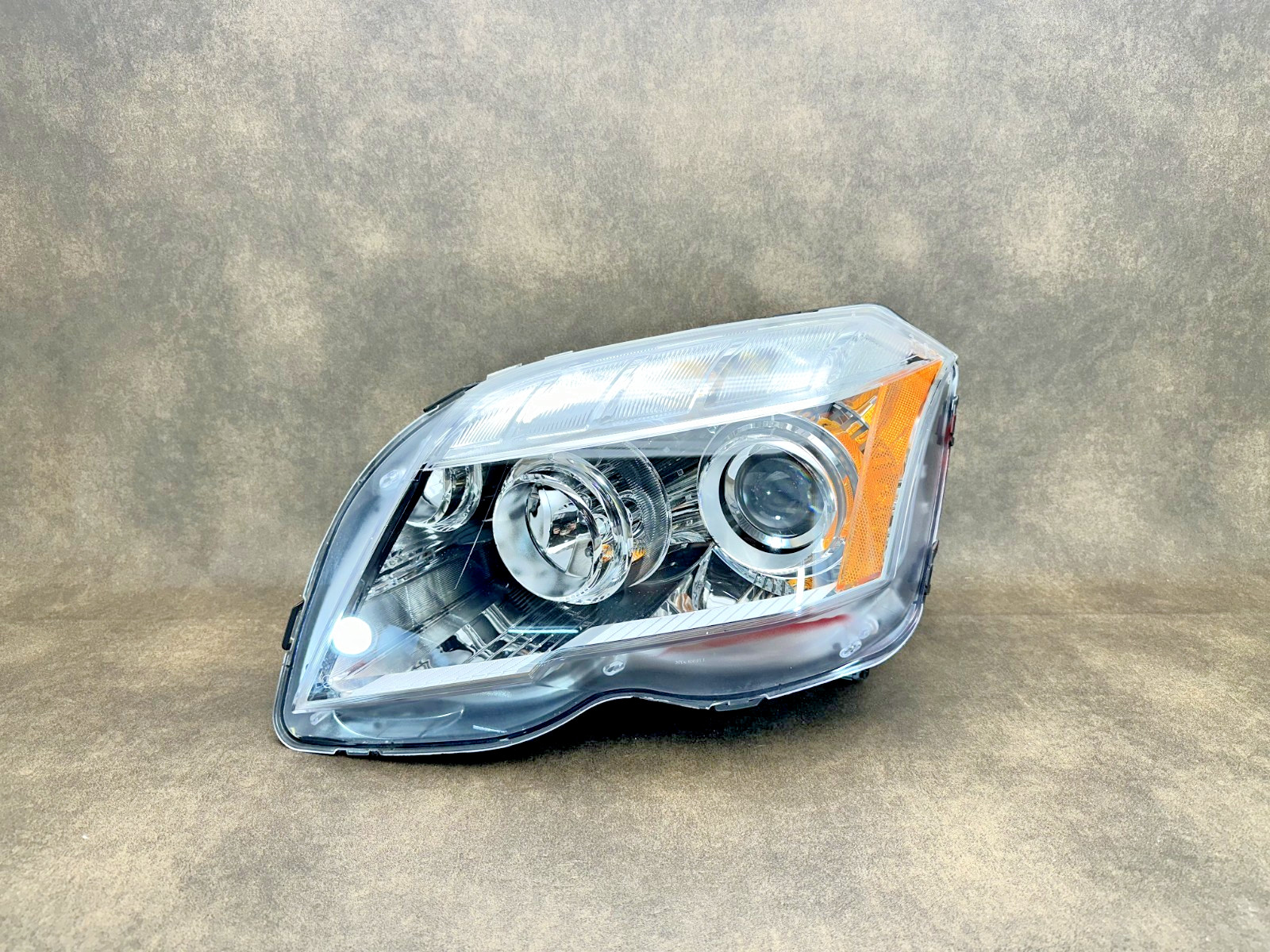 MINT 2010-2012 MERCEDES GLK350 LEFT DRIVER HALOGEN HEADLIGHT 2048207259 OEM