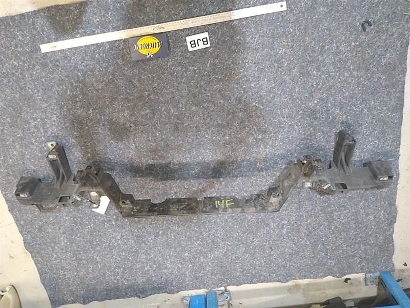 04-07 Jaguar XJ8 XJ8L LWB  Front Radiator Core Support Bracket Frame