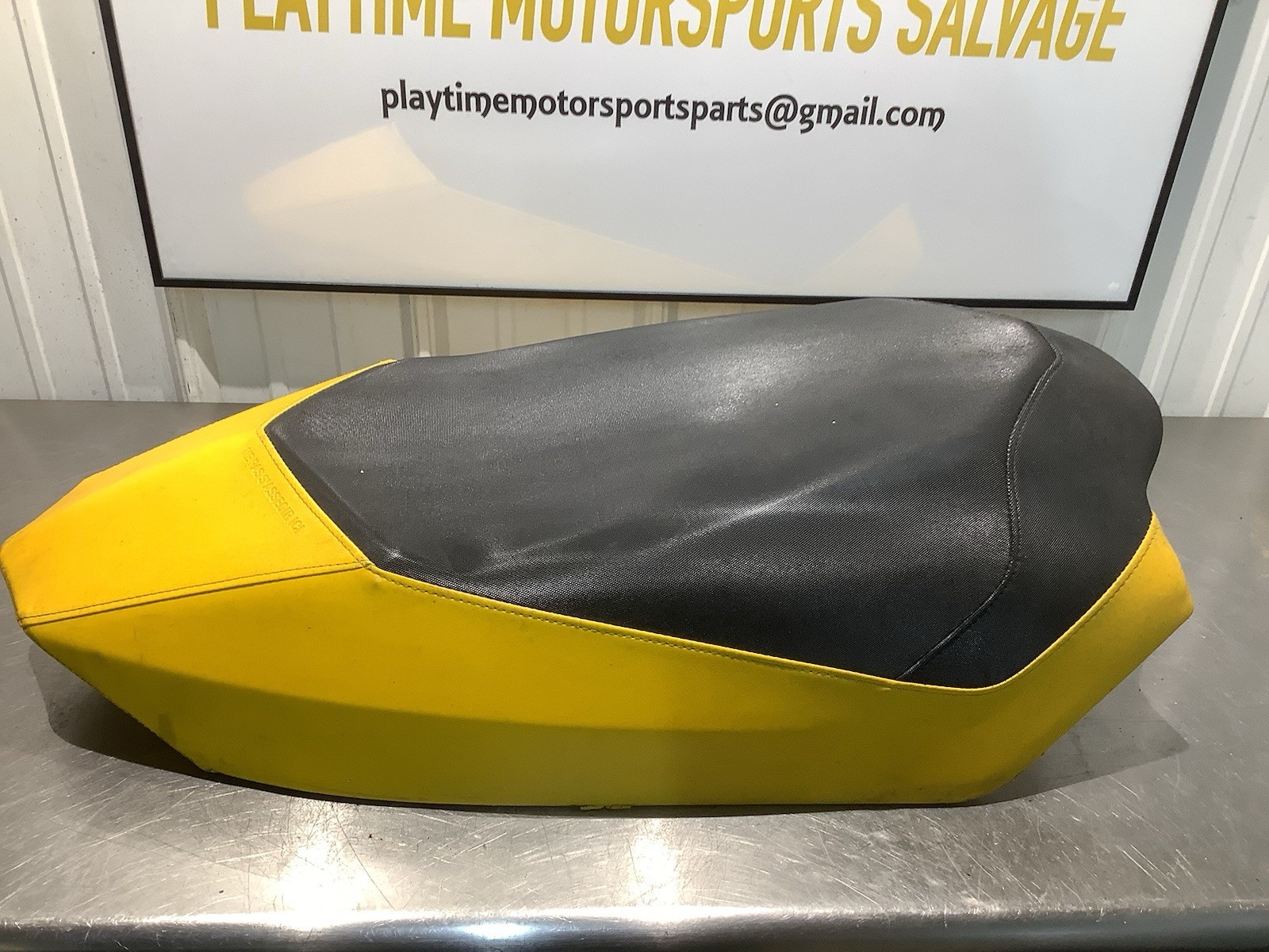 2008-2020 Ski-Doo XP CHASSIS MXZ TNT 500SS GENUINE OEM Seat 510004689 510005407 2008-2020 Ski-Doo XP CHASSIS MXZ TNT 500SS GENUINE OEM Seat 510004689 510005407
