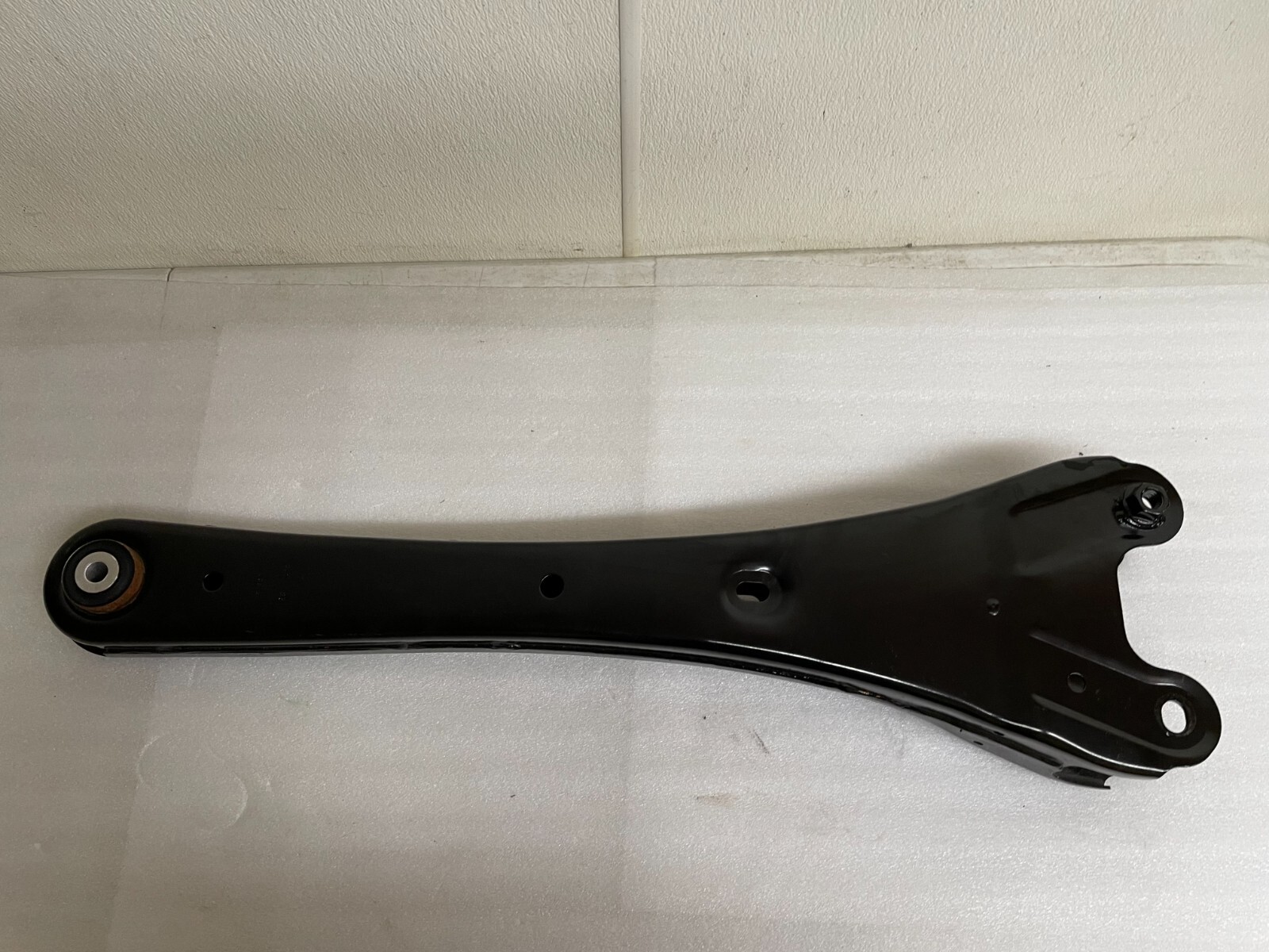 2023-2026 F250 F350 F450 F550 Front Suspension LEFT Radius Control Arm 4X4 OEM 2023-2026 F250 F350 F450 F550 Front Suspension LEFT Radius Control Arm 4X4 OEM