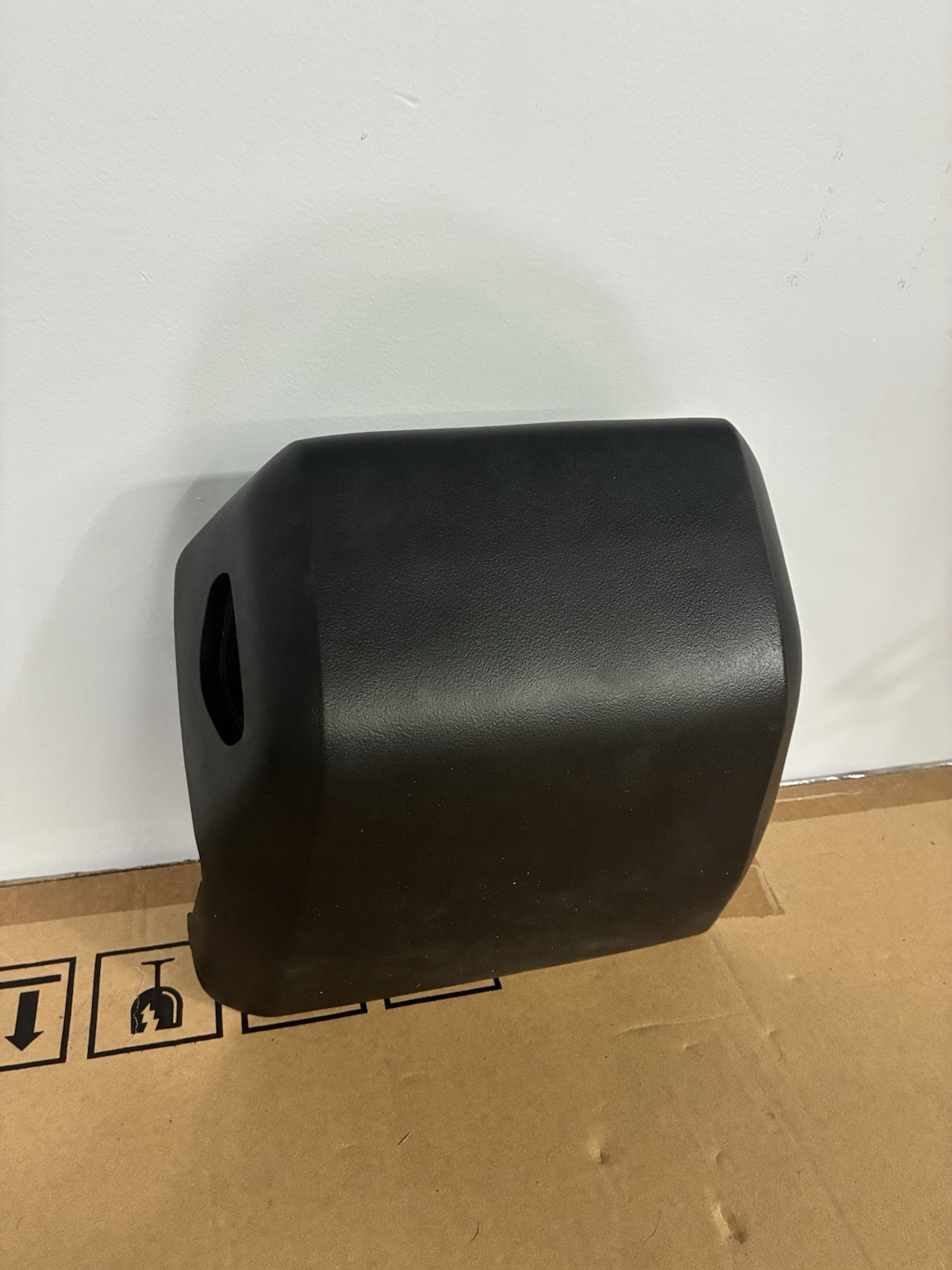 NEW Genuine Porsche 911 REAR BUMPERETTE OEM RIGHT 91150534202 911 505 342 02