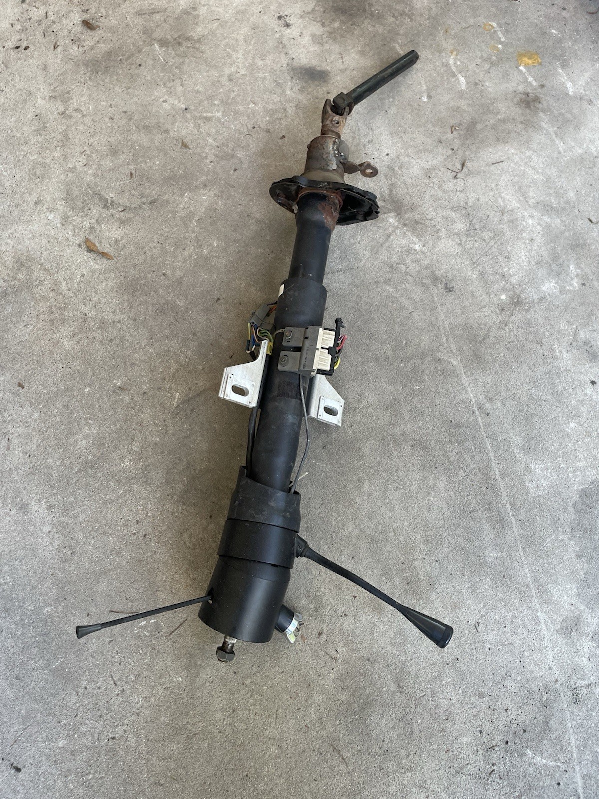 80-91 Ford F150 F250 F350 Bronco OEM Auto Tilt Steering Column WITH KEY (read) 80-91 Ford F150 F250 F350 Bronco OEM Auto Tilt Steering Column WITH KEY (read)