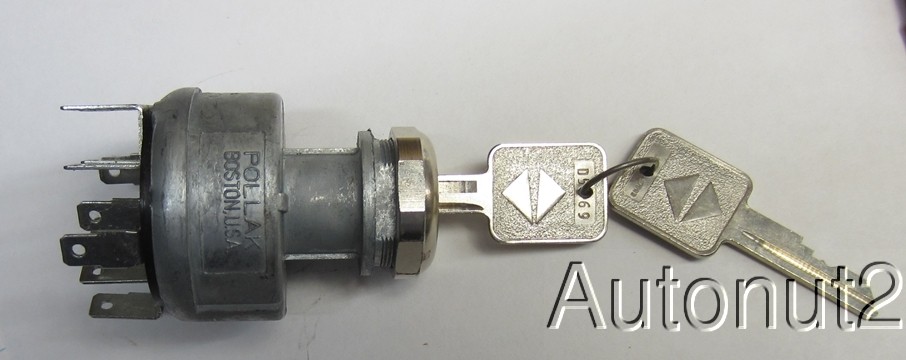 International Truck Ignition switch NOS original 4000-8000 USA with keys