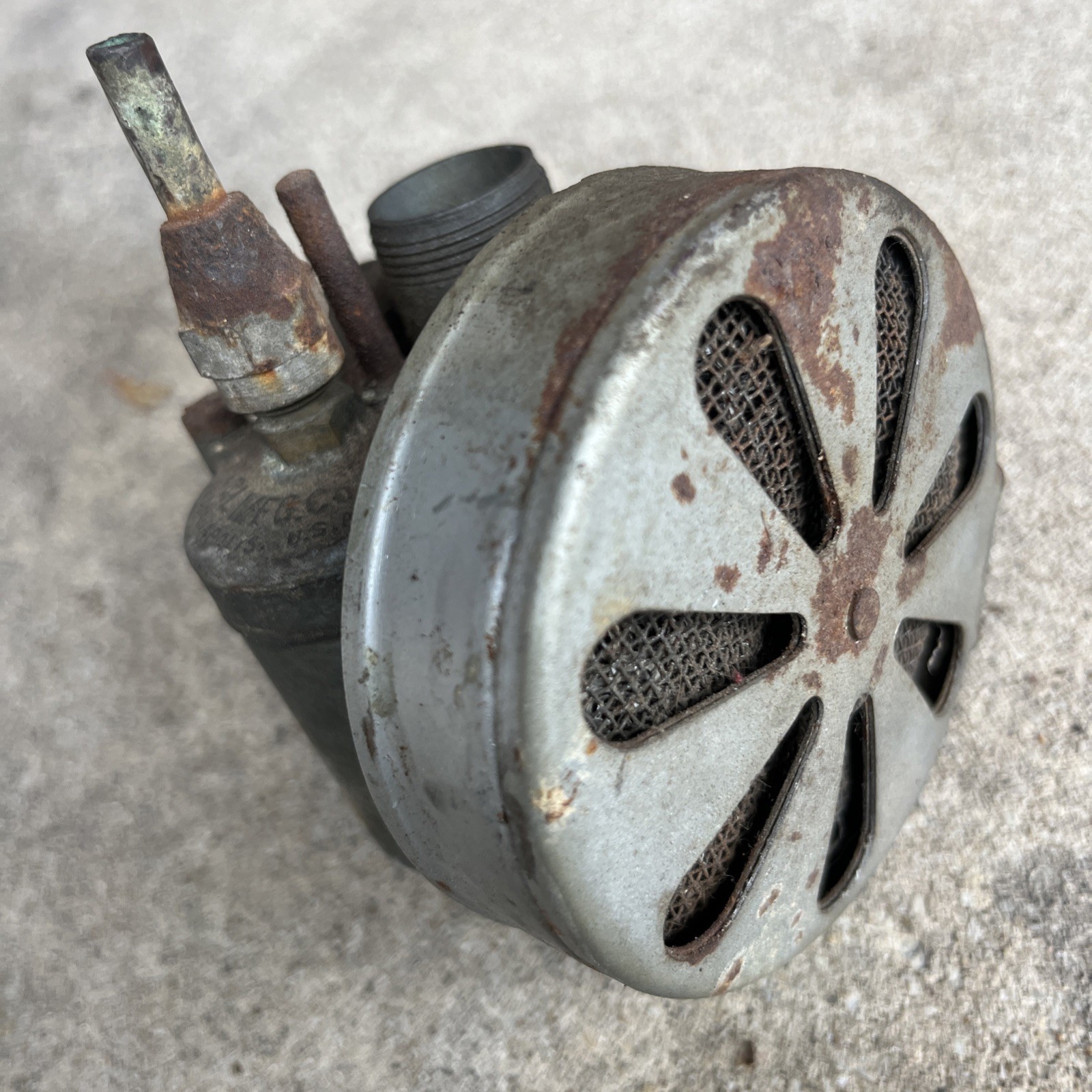 Vintage OEM Harley Davidson Hummer L&L Carburetor & Original Air Cleaner GeNuInE Vintage OEM Harley Davidson Hummer L&L Carburetor & Original Air Cleaner GeNuInE