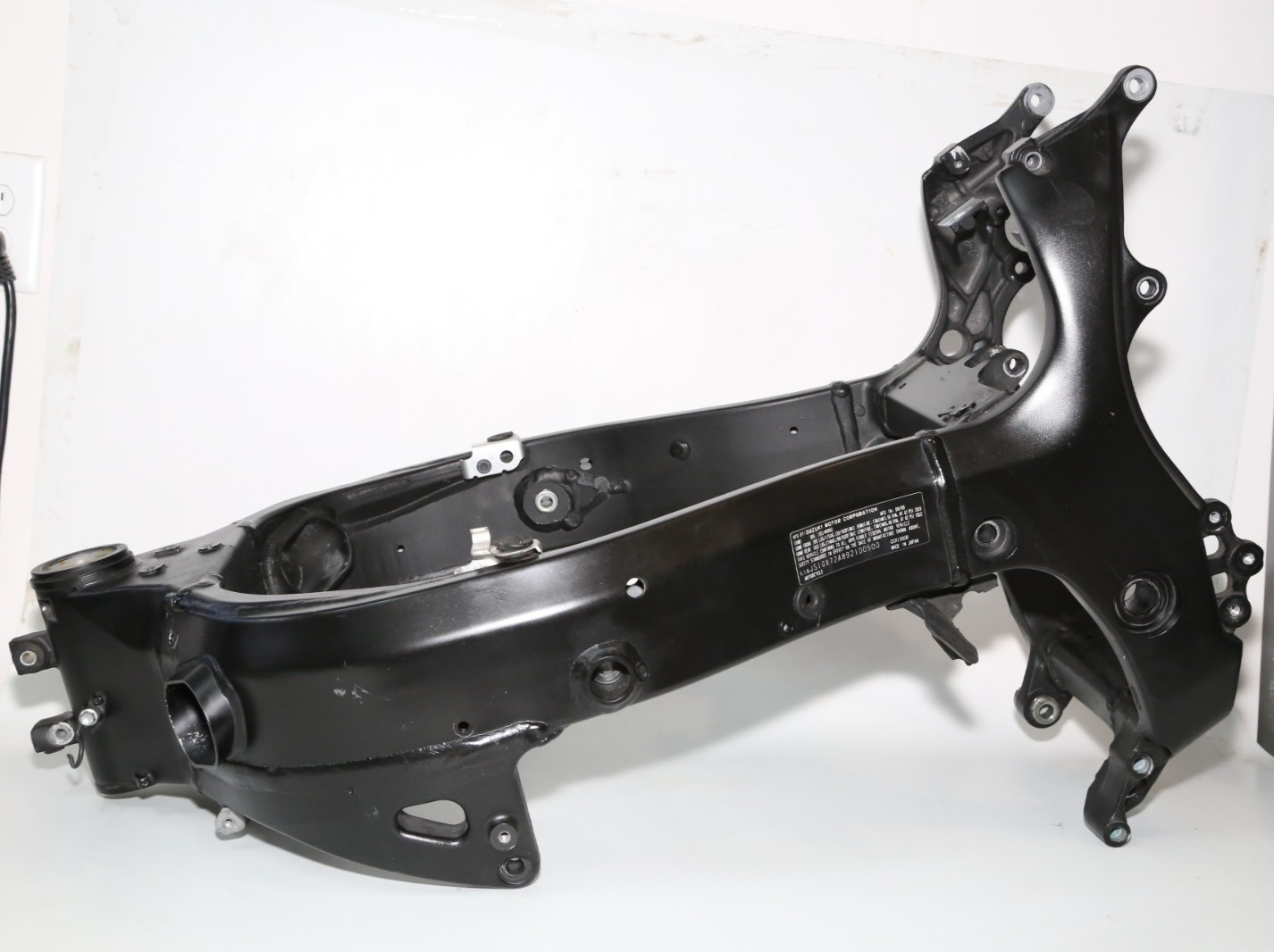 08-20 (2009) Suzuki Hayabusa GSXR1300 Main Body Frame Chassis SLVG 08-20 (2009) Suzuki Hayabusa GSXR1300 Main Body Frame Chassis SLVG