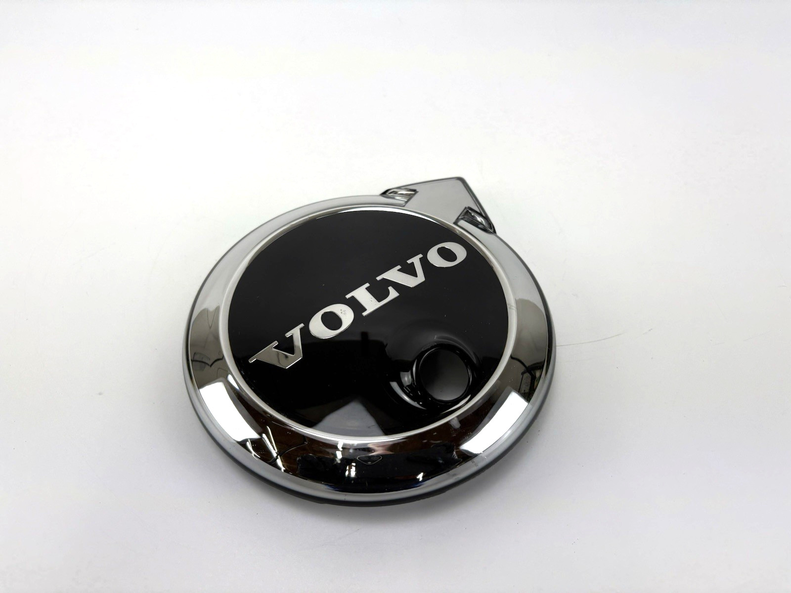 2022-2026 XC90 S90 V60 C40 EC40 V90 VOLVO GRILL EMBLEM RADAR 32337964 OEM