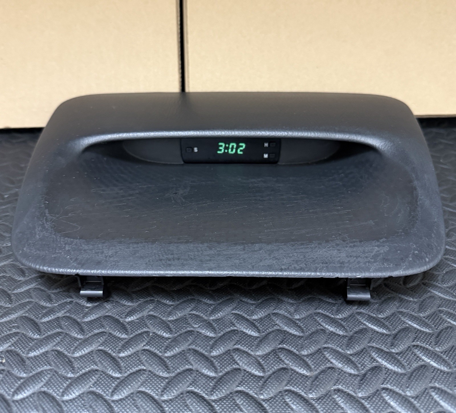 Subaru 2002-2005 Impreza WRX STI Dash Digital Clock Trim Panel Bezel GREY OEM Subaru 2002-2005 Impreza WRX STI Dash Digital Clock Trim Panel Bezel GREY OEM