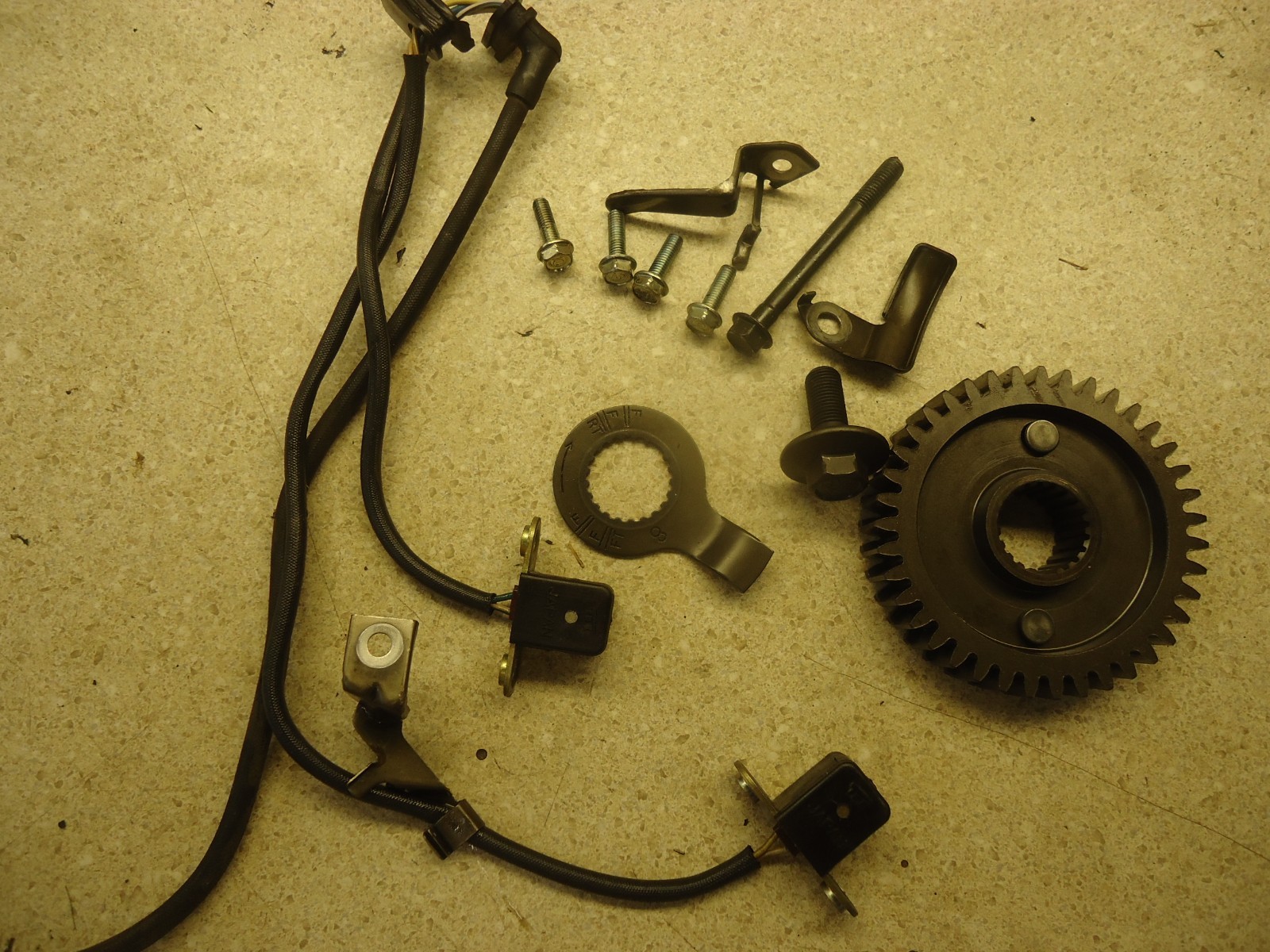 1985-1986 Honda Shadow VT1100 V1100C Pickup Pulse pulsar coils Spark generator 1985-1986 Honda Shadow VT1100 V1100C Pickup Pulse pulsar coils Spark generator