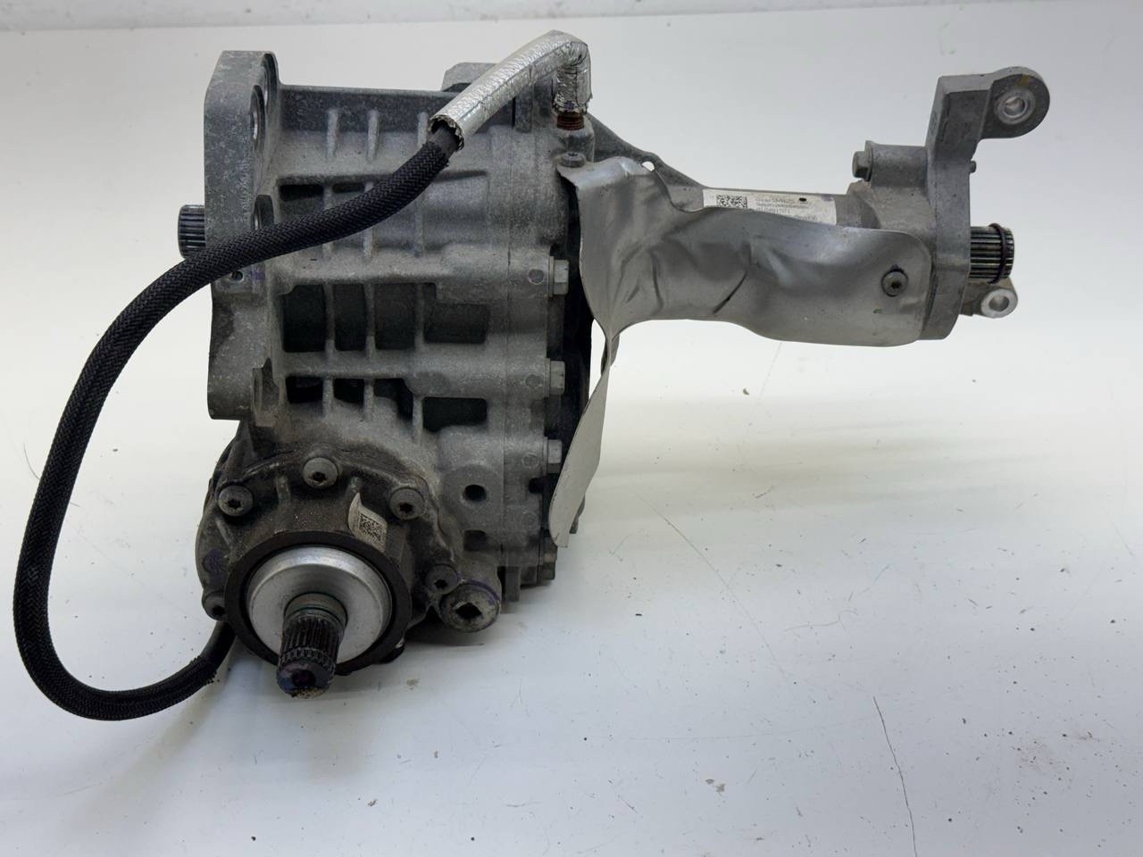 2017-2019 Buick Lacrosse Transfer Case 3.6l 73 K Miles Used Good OEM 2017-2019 Buick Lacrosse Transfer Case 3.6l 73 K Miles Used Good OEM