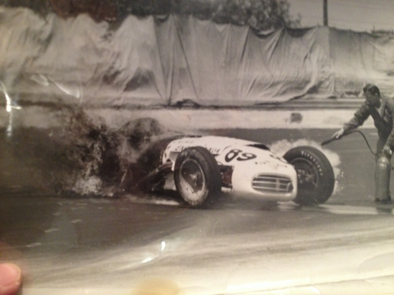 1950\'S & 60\'S RACE CAR ON FIRE PICTURES AUTO SHOWS SOUVENIR BOOK INDY 500 FINISH