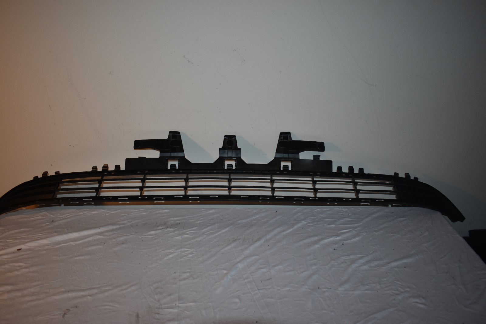 OPEL INSIGIA B FRONT LOWER GRILLE 2020 OEM 39144687