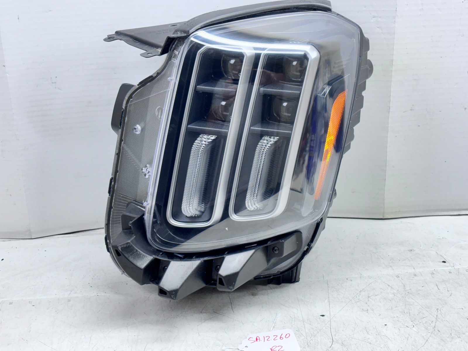 Nice 2023 2024 2025 Kia Telluride Led Front Left OEM Headlight 92101-s9500 Nice 2023 2024 2025 Kia Telluride Led Front Left OEM Headlight 92101-s9500