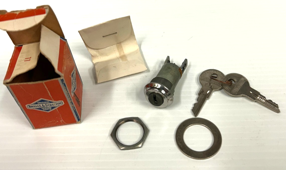 NOS Vintage Briggs & Stratton 50704 Ignition Switch Cub Cadet Ford Model A