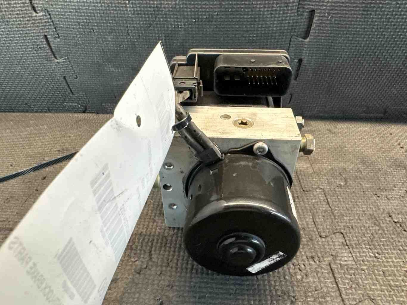 97 98 99 JAGUAR XK8 Anti-lock Brake JLM20553