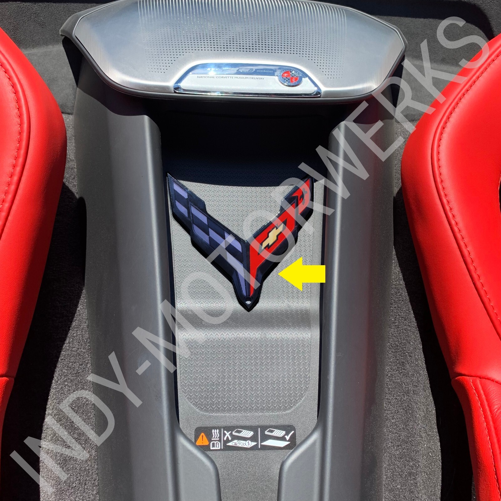 C8 CORVETTE WATERFALL WIRELESS PHONE CHARGER BAY BLACK CROSSED FLAG EMBLEM