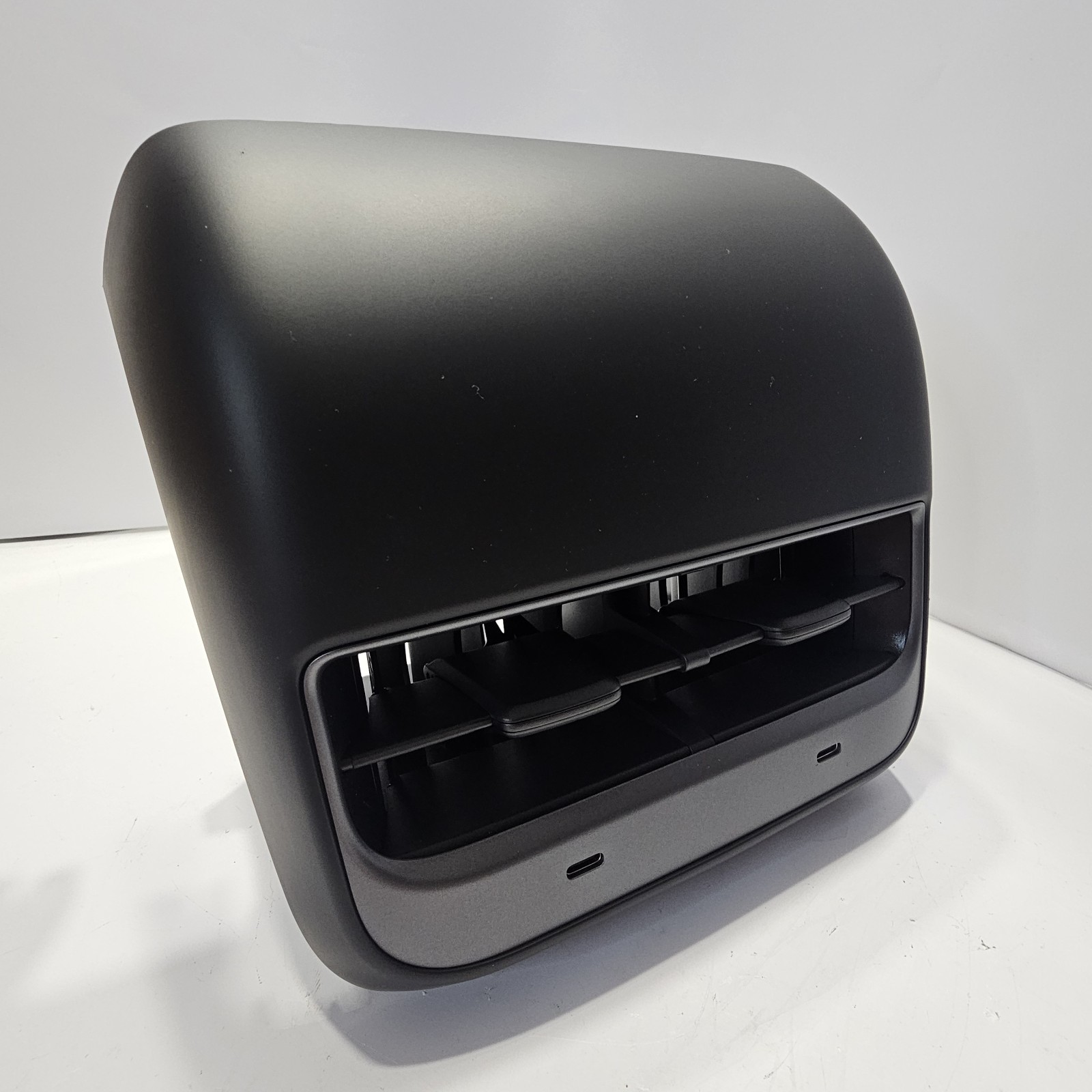 2020 - 2024 TESLA MODEL Y REAR CENTER CONSOLE BACK AIR VENT TRIM OEM 154612900D 2020 - 2024 TESLA MODEL Y REAR CENTER CONSOLE BACK AIR VENT TRIM OEM 154612900D