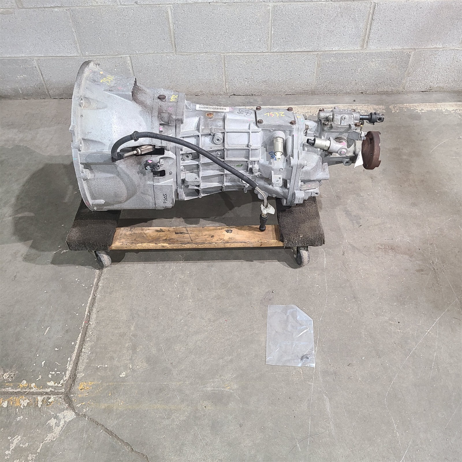 15-23 Challenger SRT Tremec TR-6060 6-Speed Manual Transmission OEM Aa7532 15-23 Challenger SRT Tremec TR-6060 6-Speed Manual Transmission OEM Aa7532