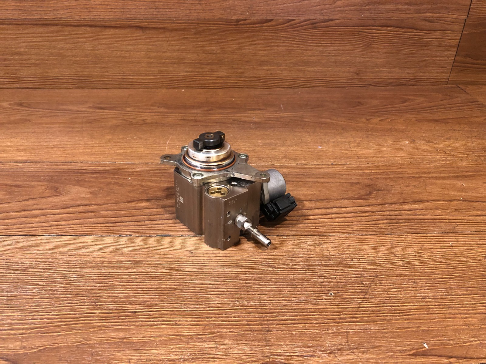2007-2012 MINI COOPER S TURBO R56 R57 R58 R55 ENGINE HIGH PRESSURE FUEL PUMP OEM 2007-2012 MINI COOPER S TURBO R56 R57 R58 R55 ENGINE HIGH PRESSURE FUEL PUMP OEM