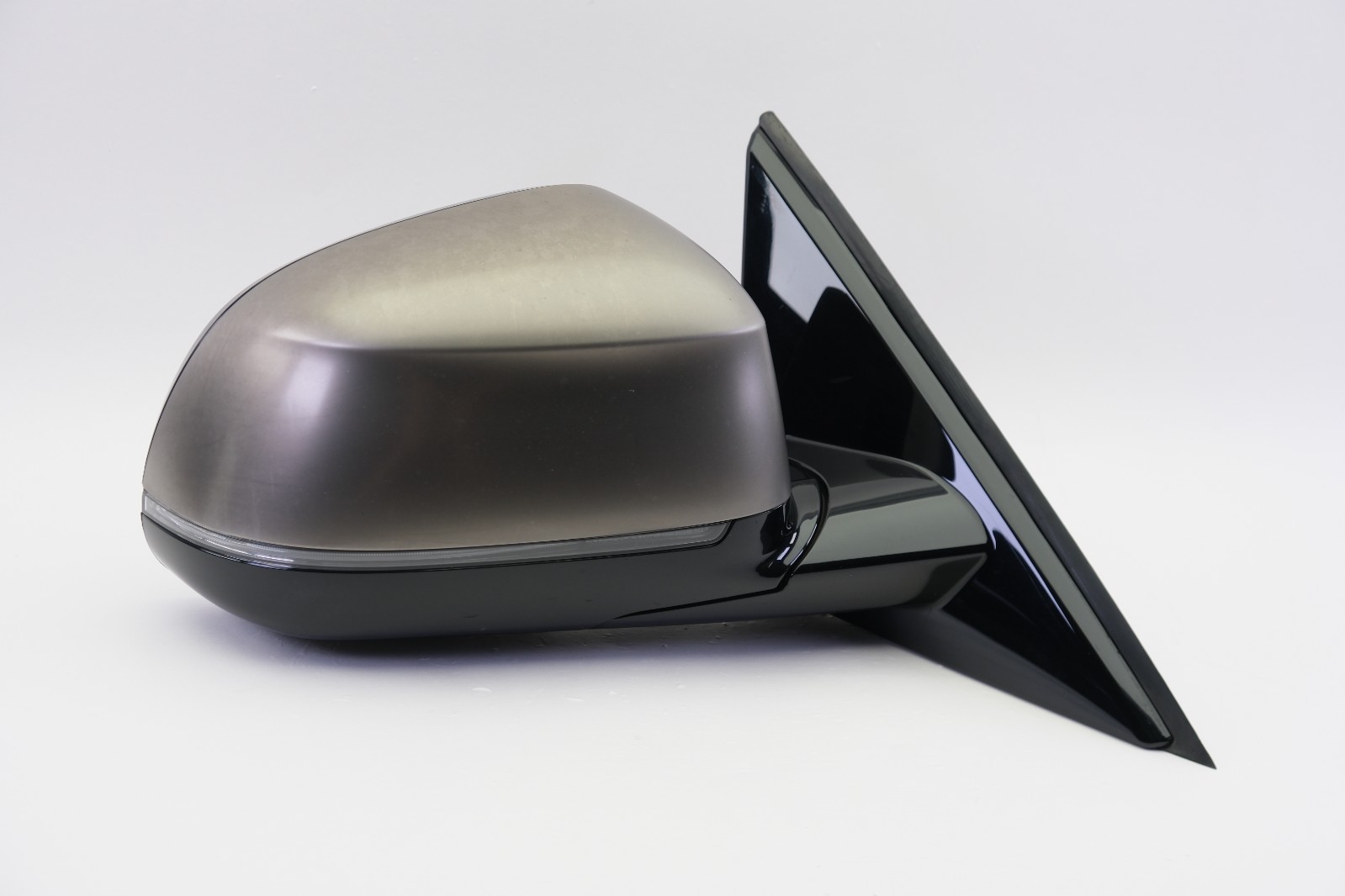 2019-2024 BMW X5 X6 G06 OEM Side View Mirror RH Passenger Side 5 PIN
