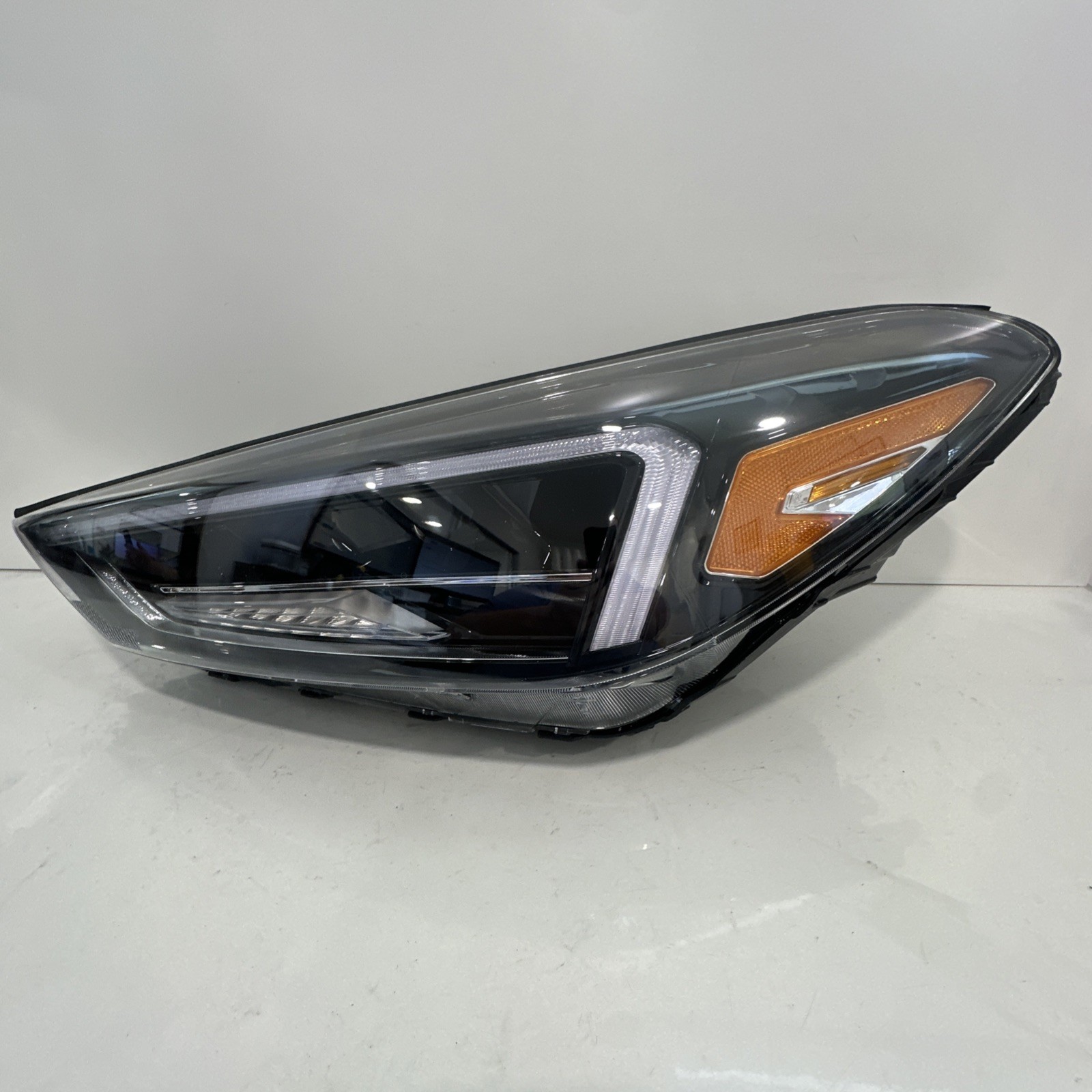 Fits 2019 - 2021 Hyundai Tucson Driver Left LH LED Headlight w/ LED Accent TYC