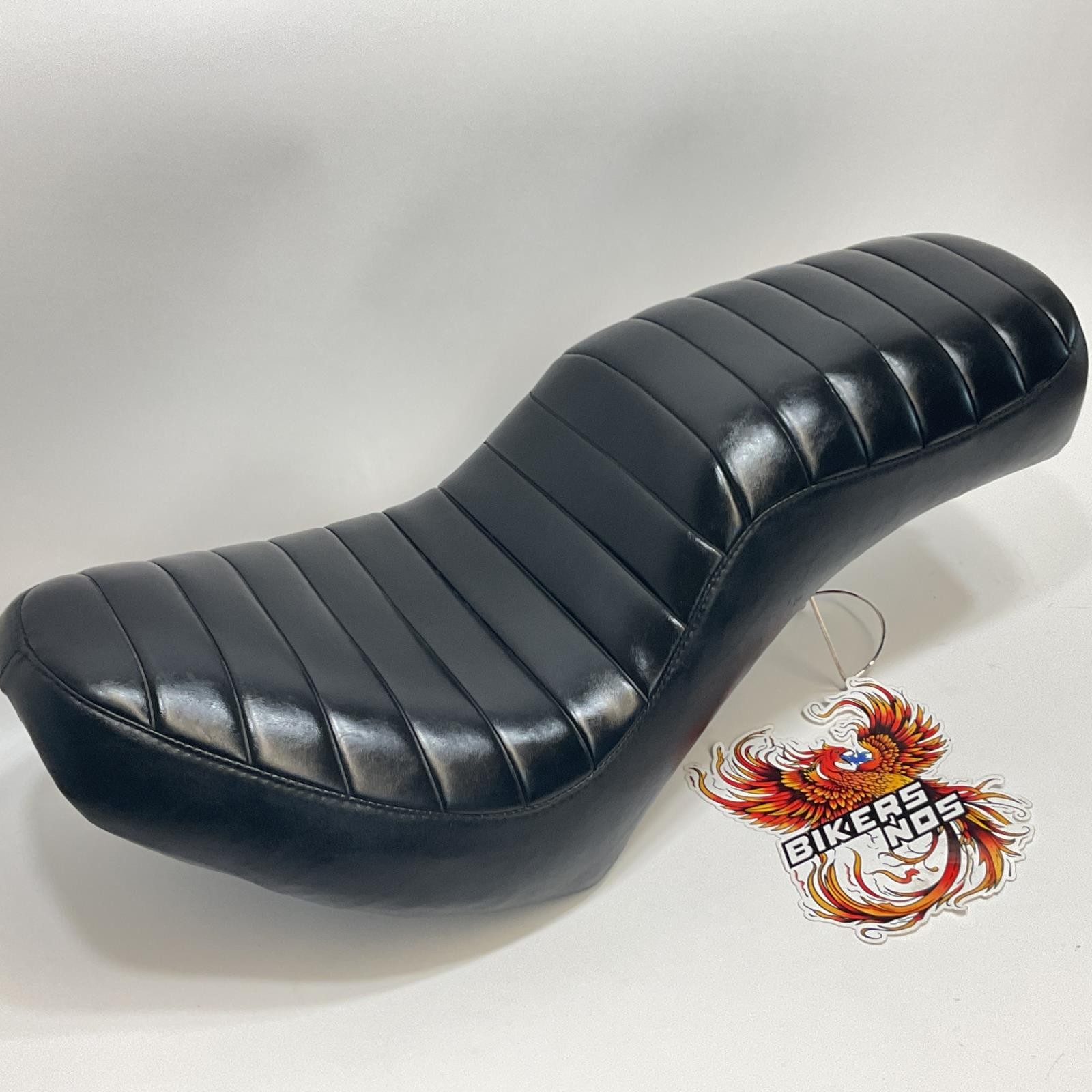 Very Nice Genuine Harley 1984-1999 Softail Heritage Black Seat 52502-86