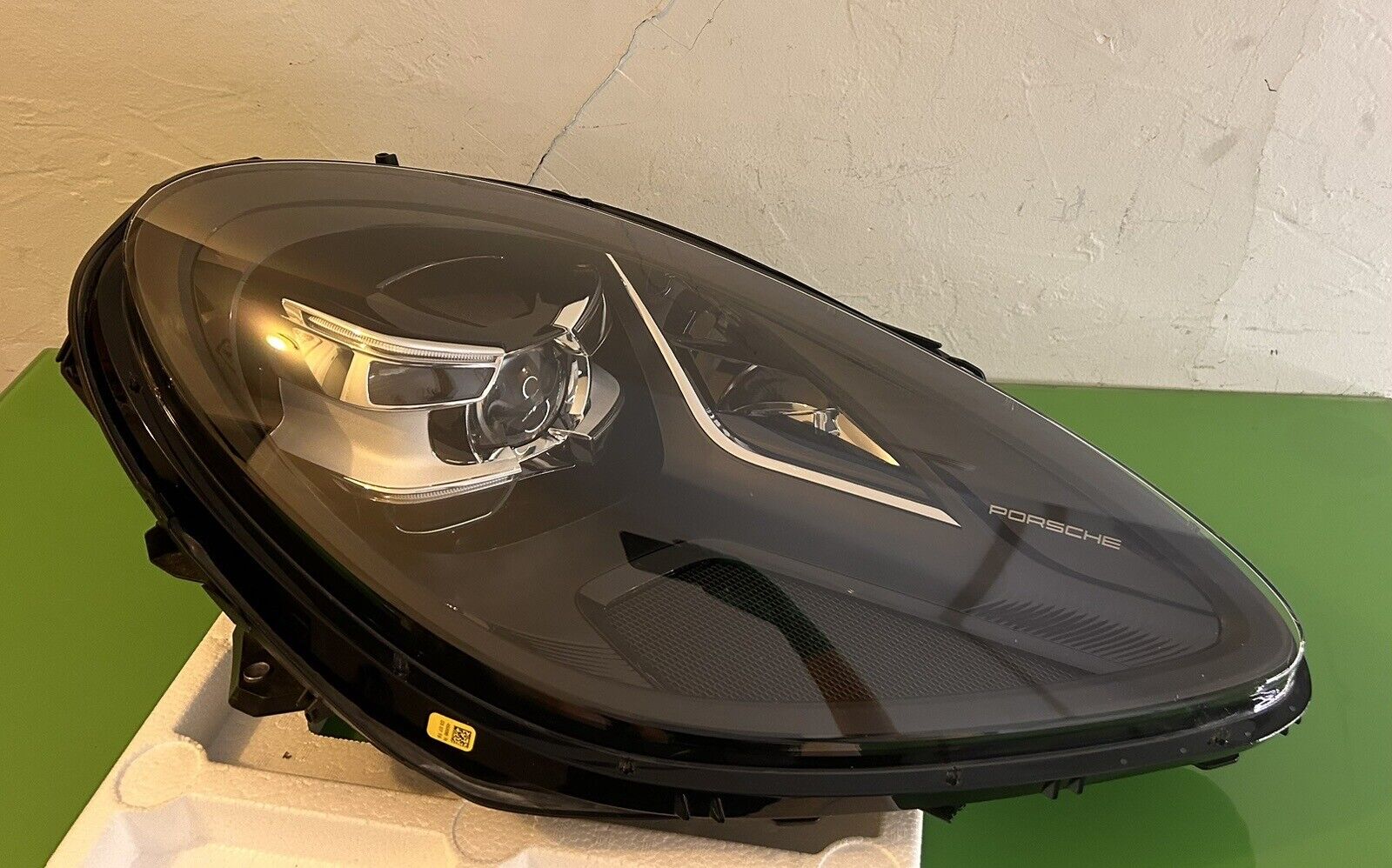 2019-2022 Porsche Macan PDLS Right Passenger RH Side LED NOT WORKING