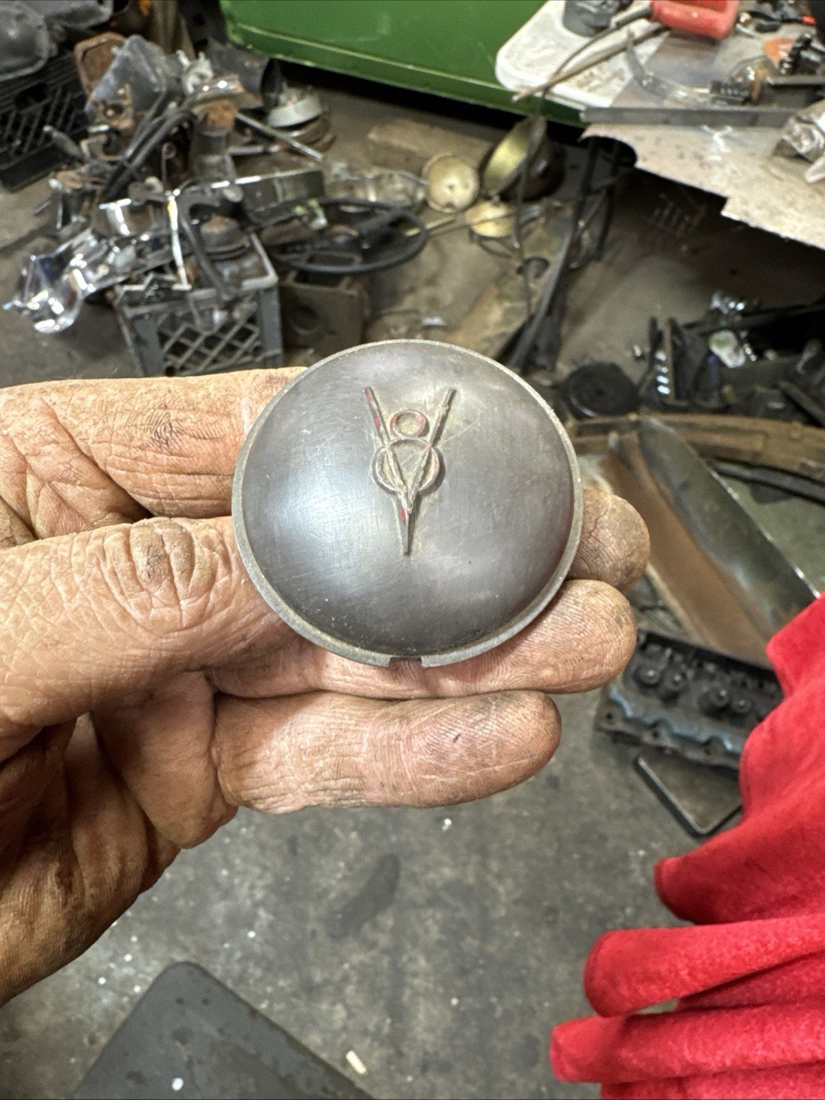 1935 1936 FORD V8 Original STEERING WHEEL Horn Button center Cap Cover 35 36 OEM
