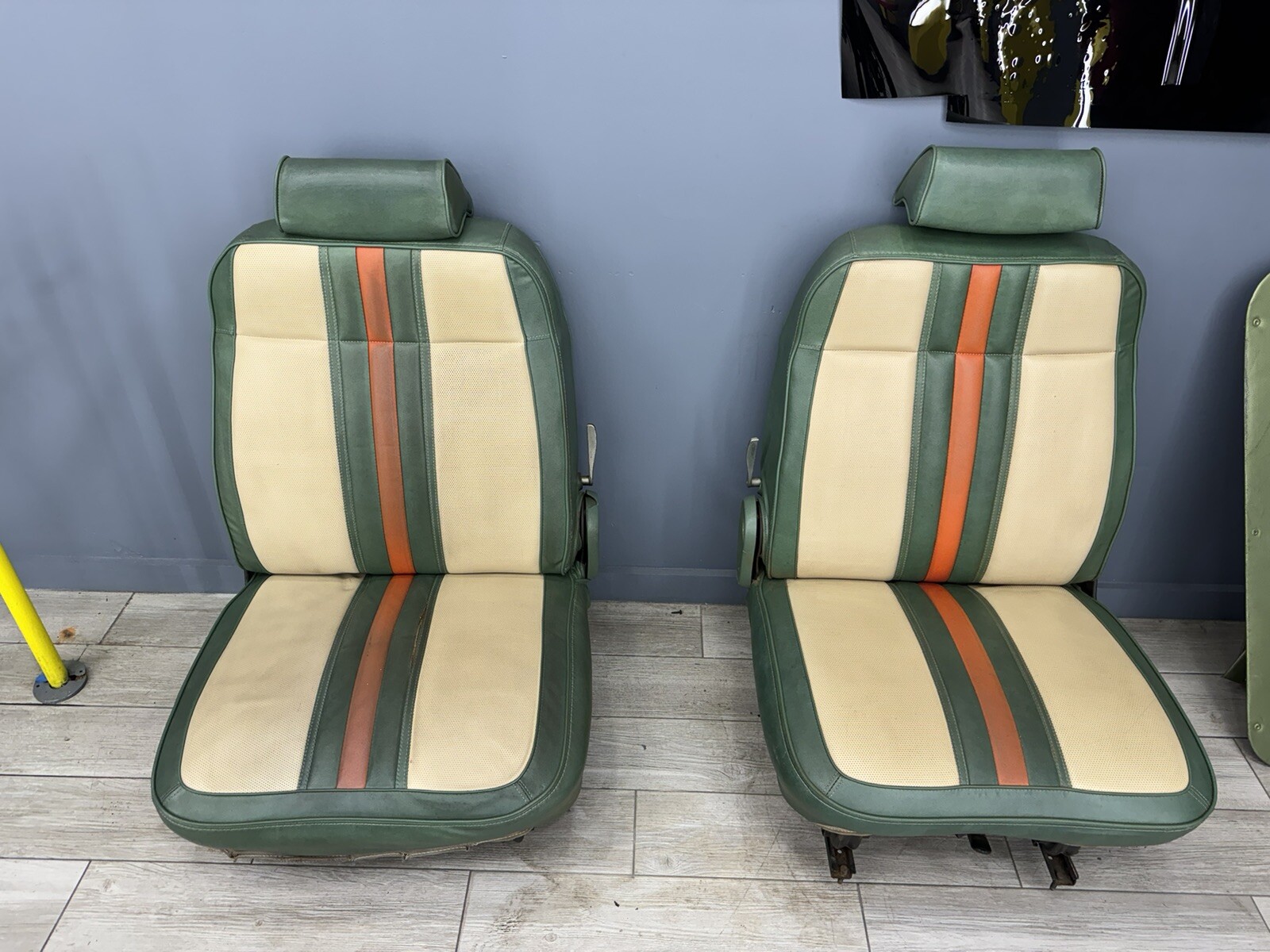 AMC Gucci Hornet Sportabout seats RARE 1973 Pair Front Seat American Motors WoW AMC Gucci Hornet Sportabout seats RARE 1973 Pair Front Seat American Motors WoW