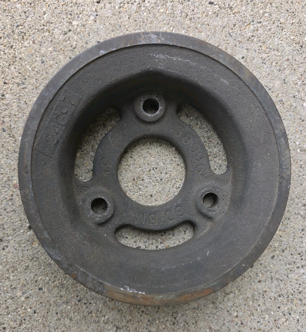 1666-1969 Corvette Camaro 396 427 BBC Deep Groove Crank Pulley GM 3899660 OEM 1666-1969 Corvette Camaro 396 427 BBC Deep Groove Crank Pulley GM 3899660 OEM