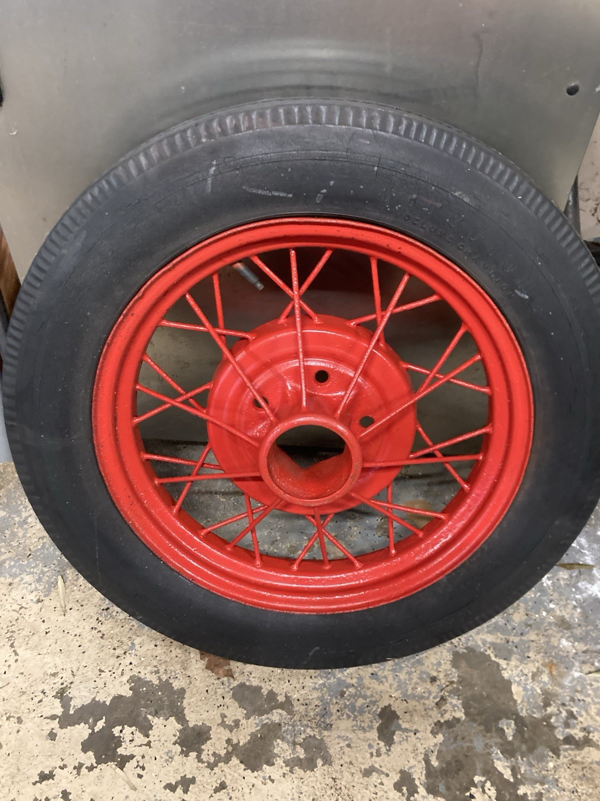 Ford Model A T 1920\'s 1930\'s 19 Inch Wire Spoke Wheel Rim and Tire Ford Model A T 1920\'s 1930\'s 19 Inch Wire Spoke Wheel Rim and Tire