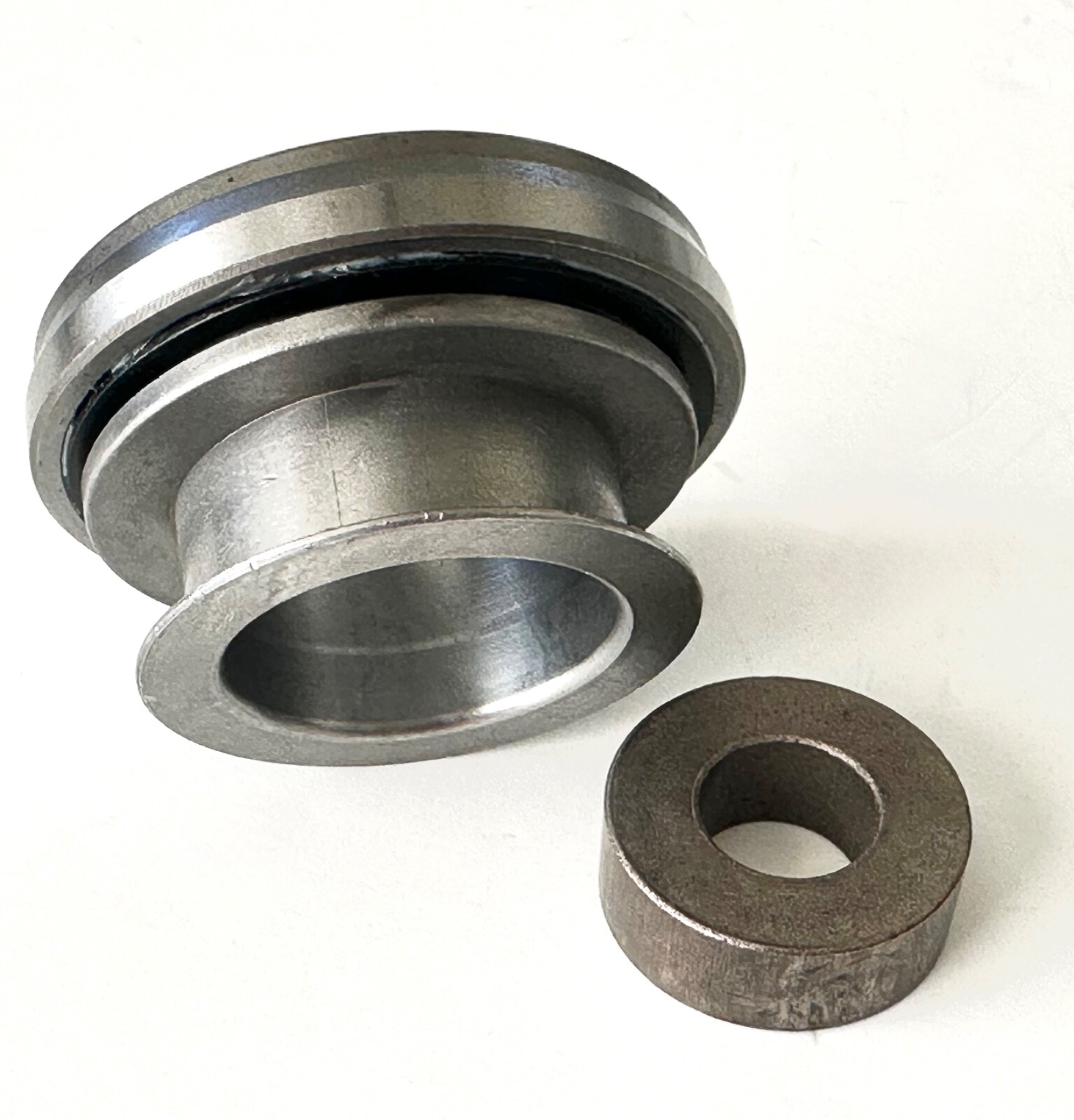 McLeod CLUTCH RELEASE THROWOUT BEARING 1986-2004 FORD MUSTANG 3.8L 3.9L 4.6L 5.0 McLeod CLUTCH RELEASE THROWOUT BEARING 1986-2004 FORD MUSTANG 3.8L 3.9L 4.6L 5.0