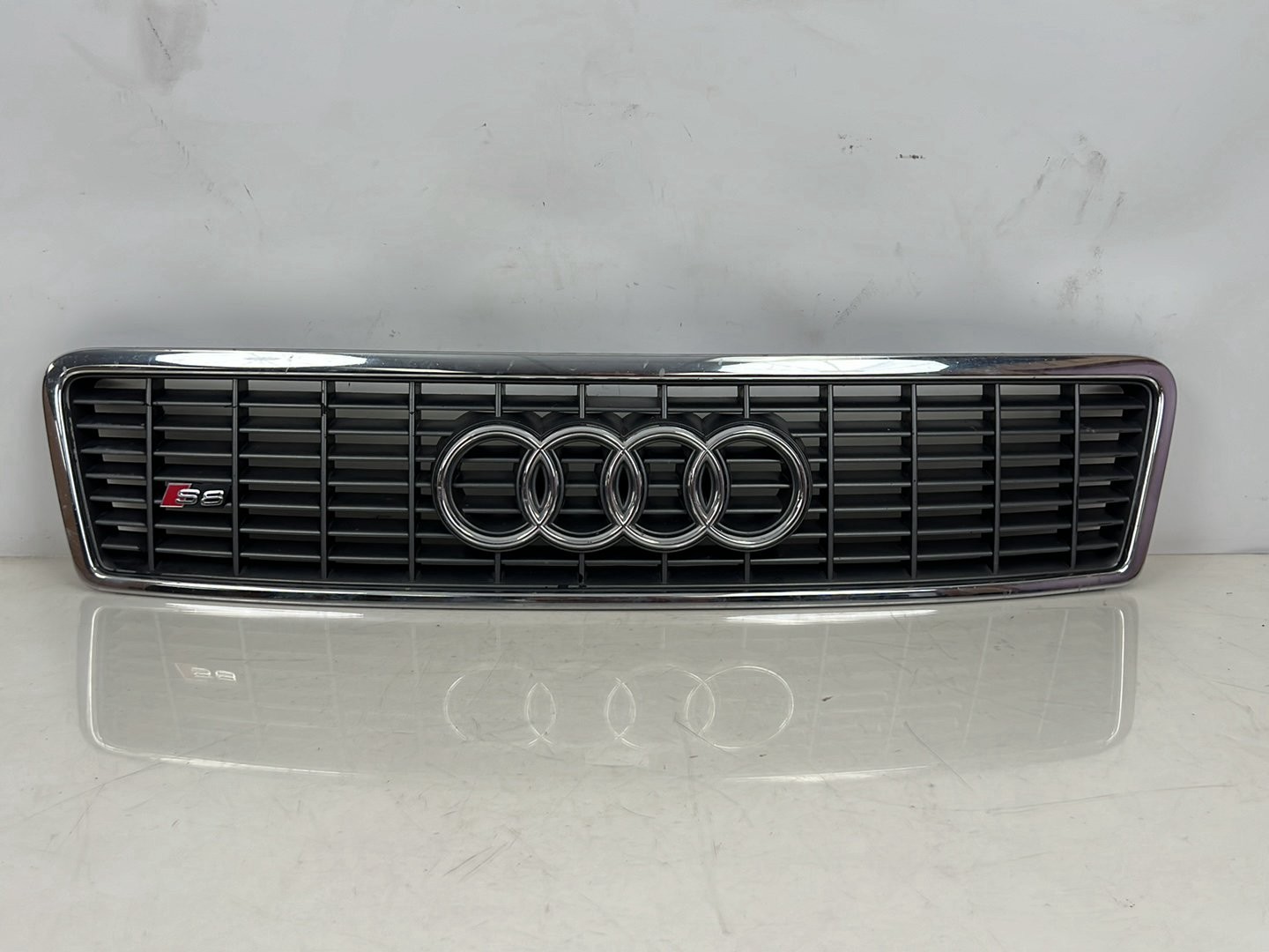 2001-2003 Audi S8 Only D2 Front Bumper Grille Chrome Hood Trim OEM #6071EM