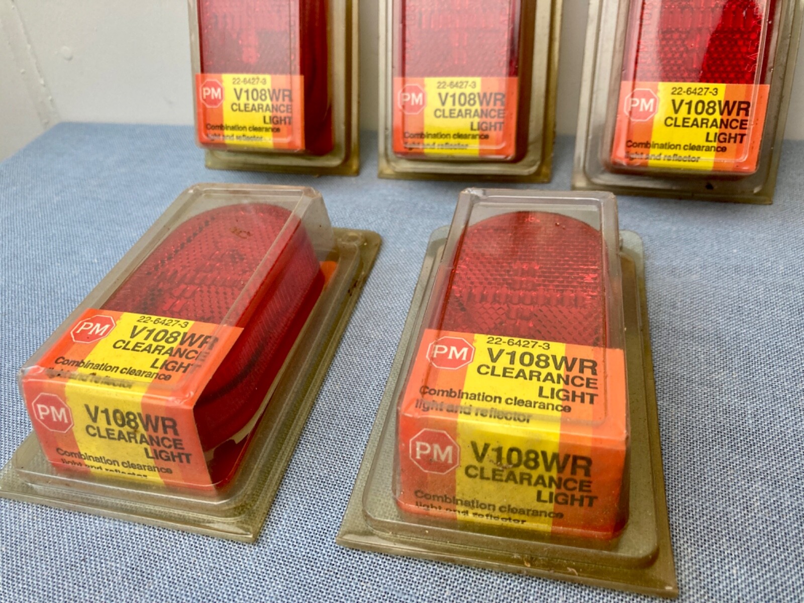 Set/5 Vintage NOS PM Peterson V108WR Clearance Light Red Marker Reflector USA Set/5 Vintage NOS PM Peterson V108WR Clearance Light Red Marker Reflector USA