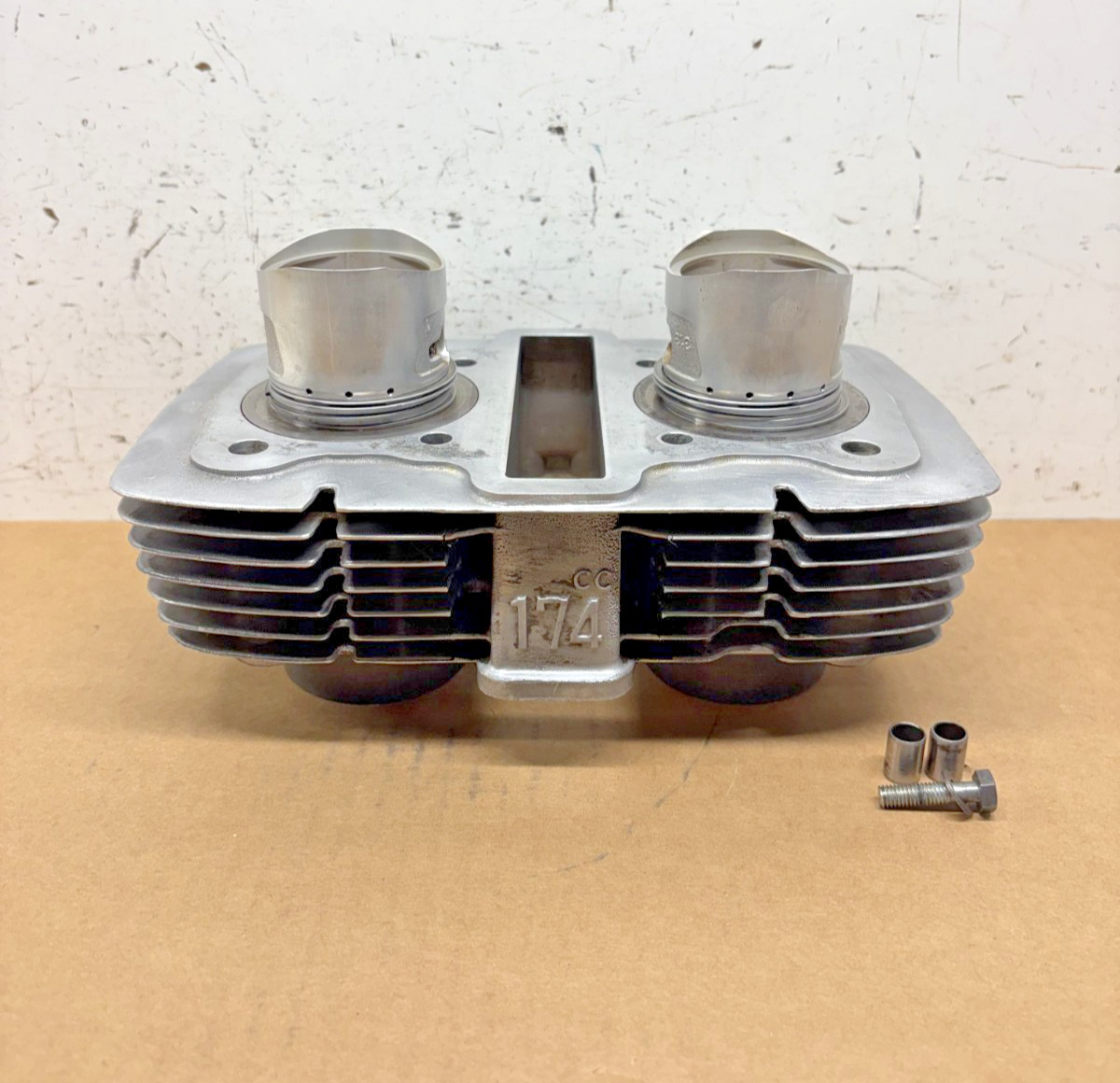 Honda CB175 CL175 Engine Cylinders and Pistons Assembly / RUNNING ENGINE / NICE
