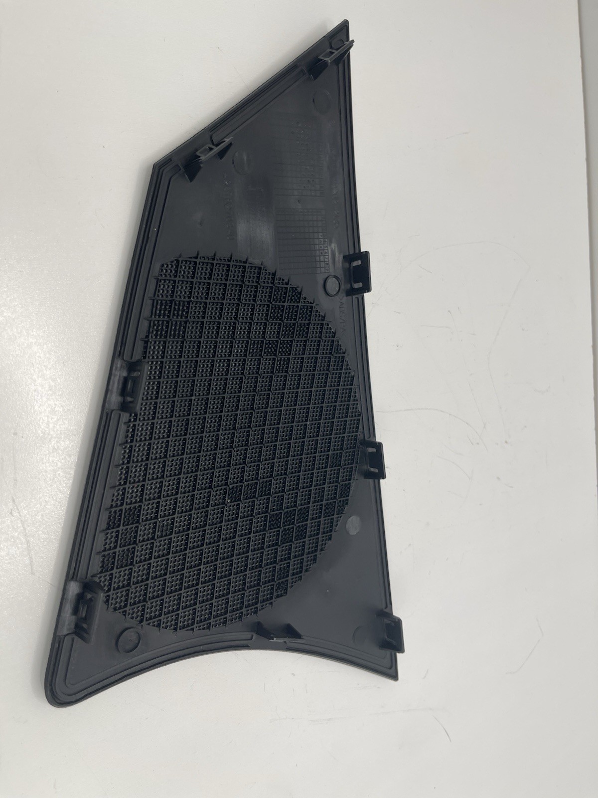 10-13  MERCEDES C250 W204 C207 E550  E350  LEFT  REAR  SPEAKER COVER A2078270340