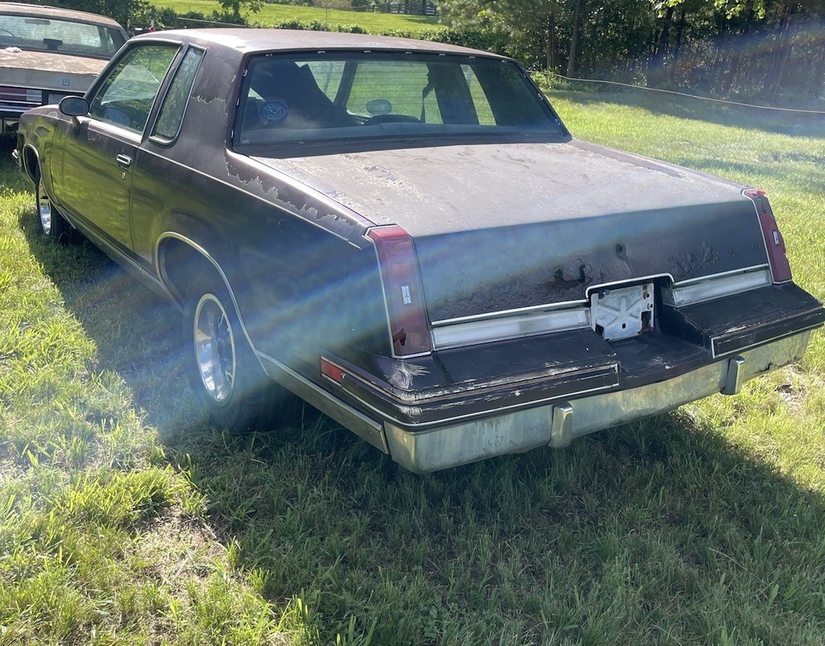 1981-1988 Oldsmobile Cutlass Supreme Reverse Light pair LH & RH 1981-1988 Oldsmobile Cutlass Supreme Reverse Light pair LH & RH