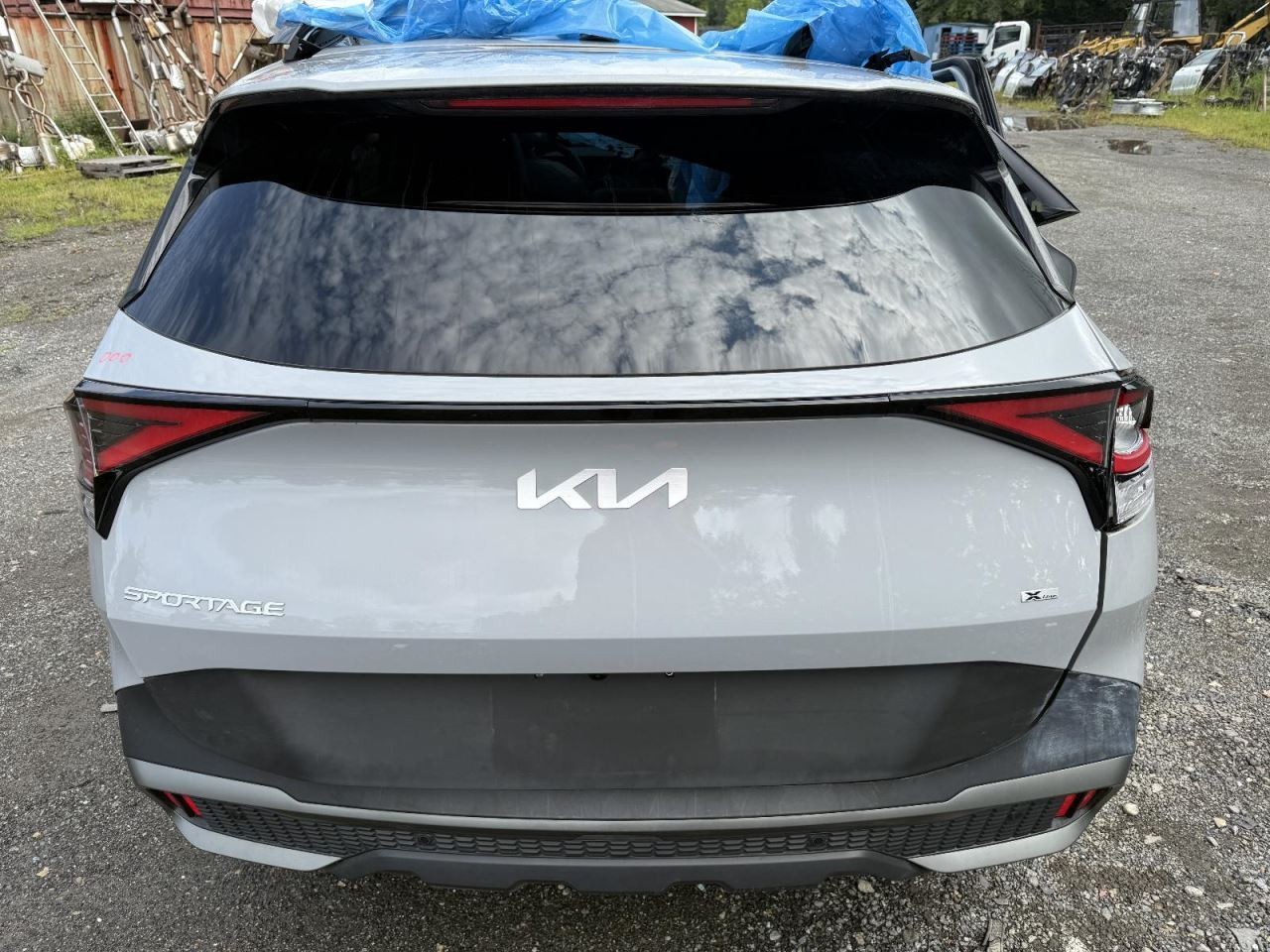 2023-2024 KIA Sportage Tail Gate OEM Spoiler No Good Gray