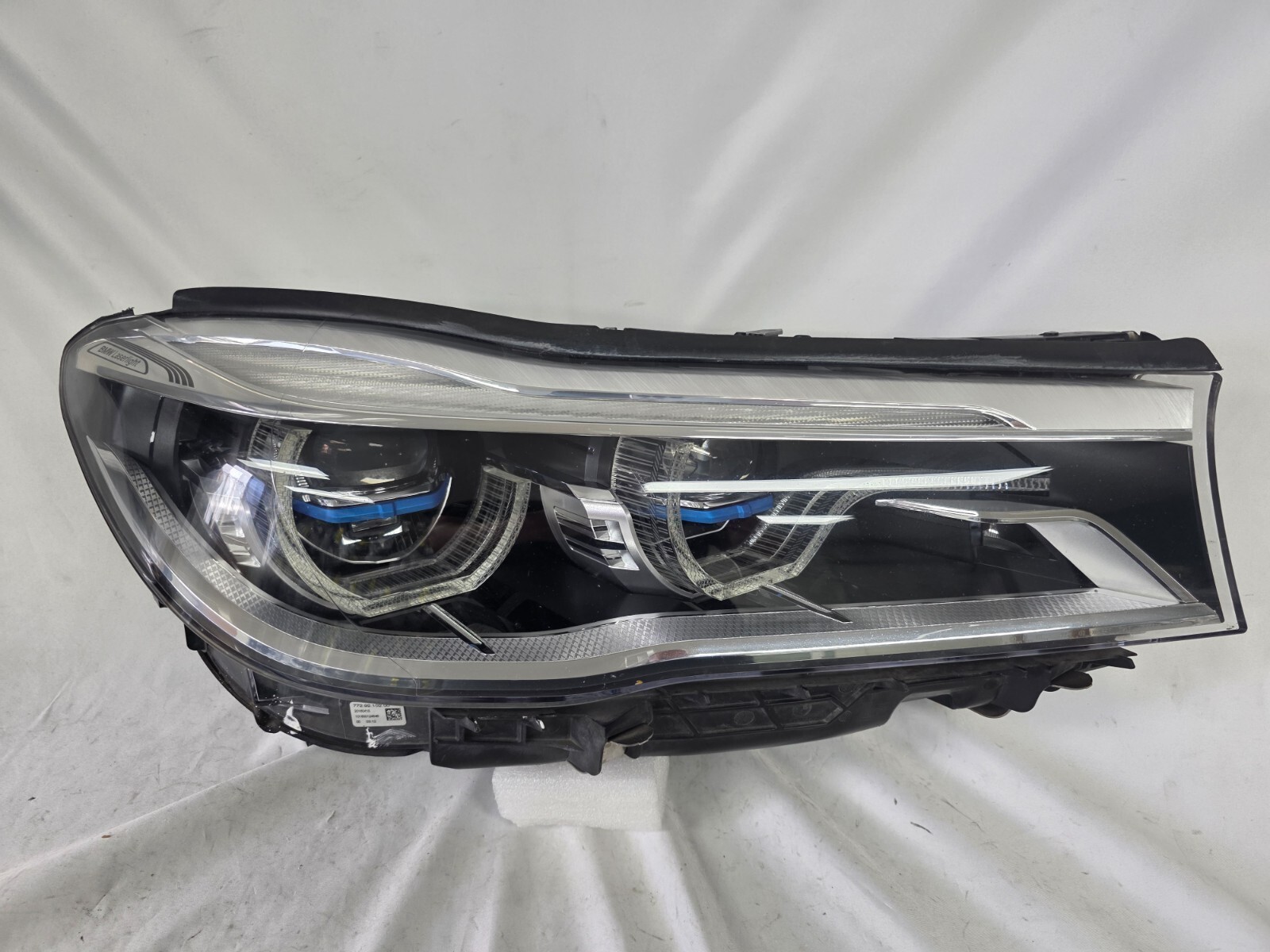 π BMW 7 Series G11, G12 Laser Headlight RIGHT USED OEM GENUINE 7465606 π BMW 7 Series G11, G12 Laser Headlight RIGHT USED OEM GENUINE 7465606