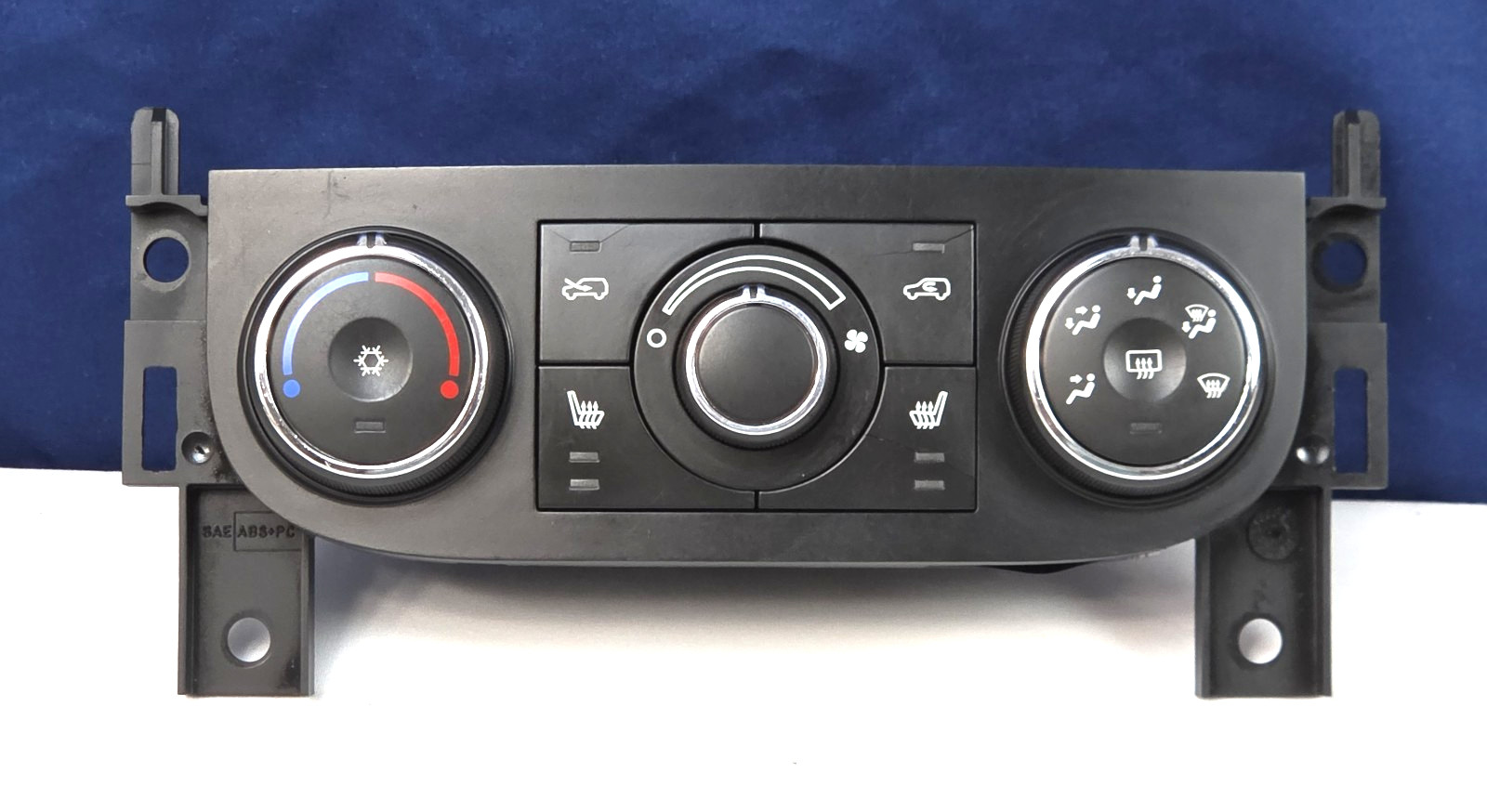 2007-2011 Chevy HHR Heat A/C Climate Control Switch  with Heated Seats  15906839