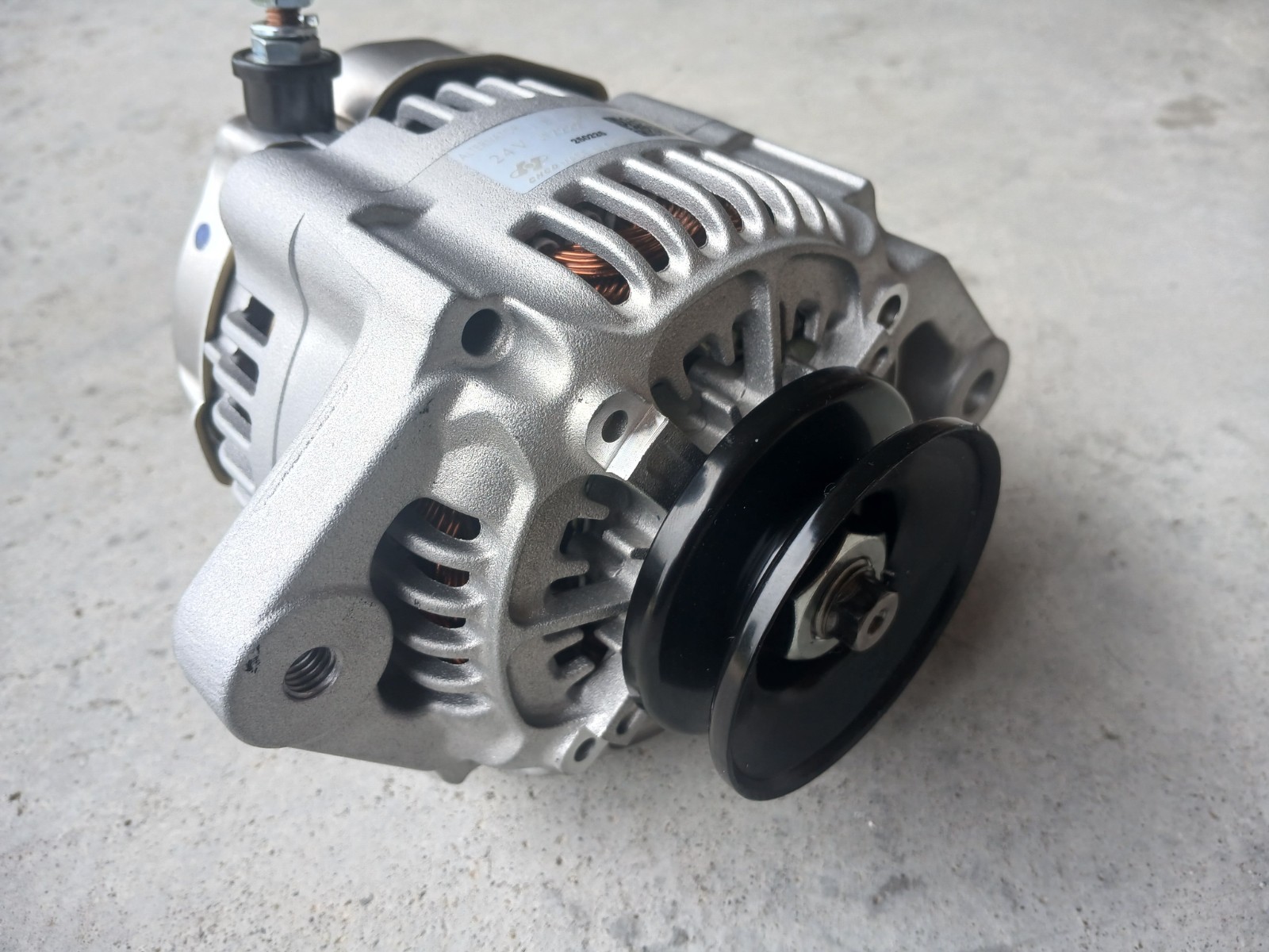 kubota 1ea11-6401 24vdc Alternator kubota 1ea11-6401 24vdc Alternator