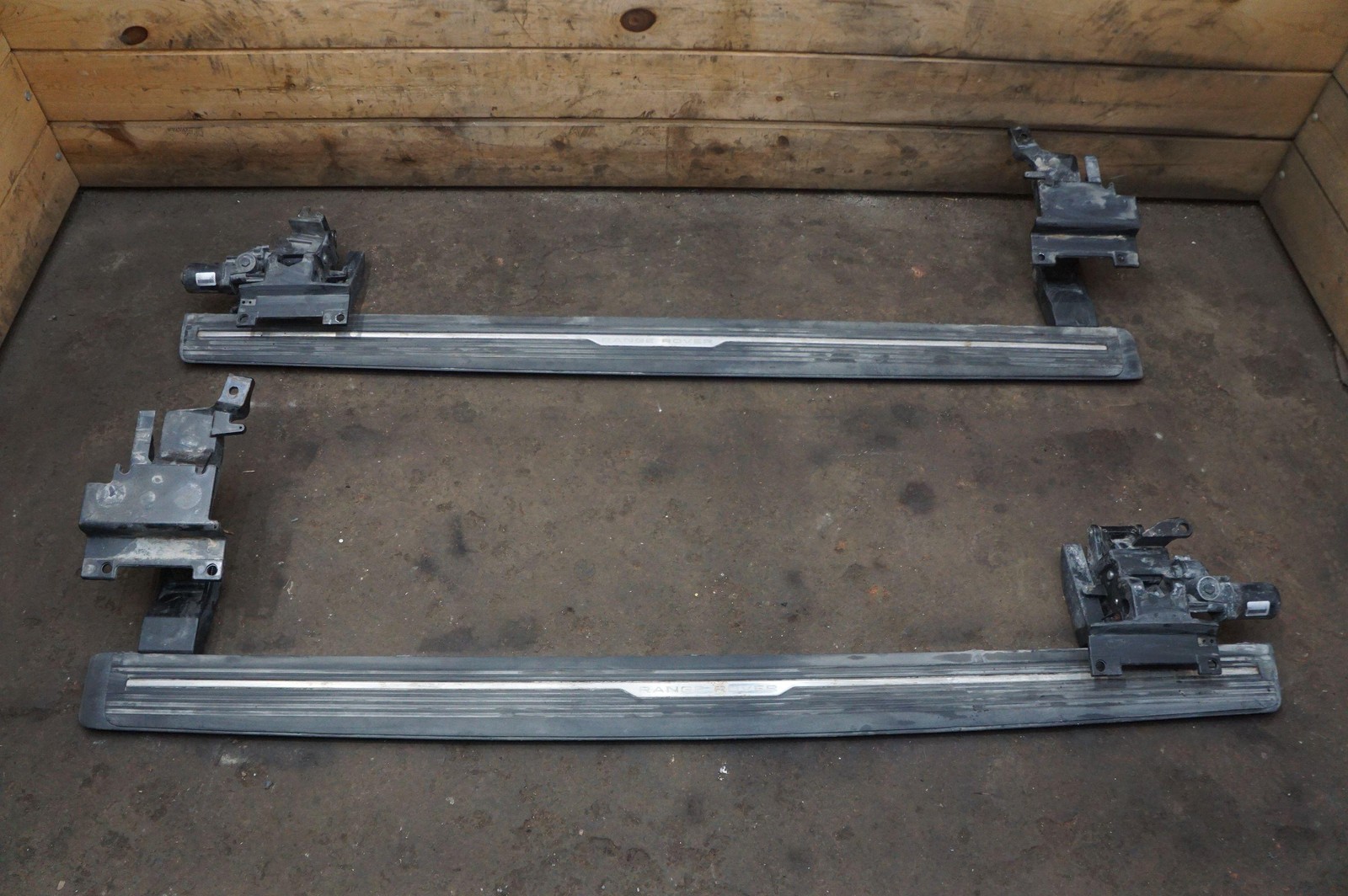 Set Left Right Running Board Panel Step VPLGP0366 Range Rover L405 14-22 *Note*