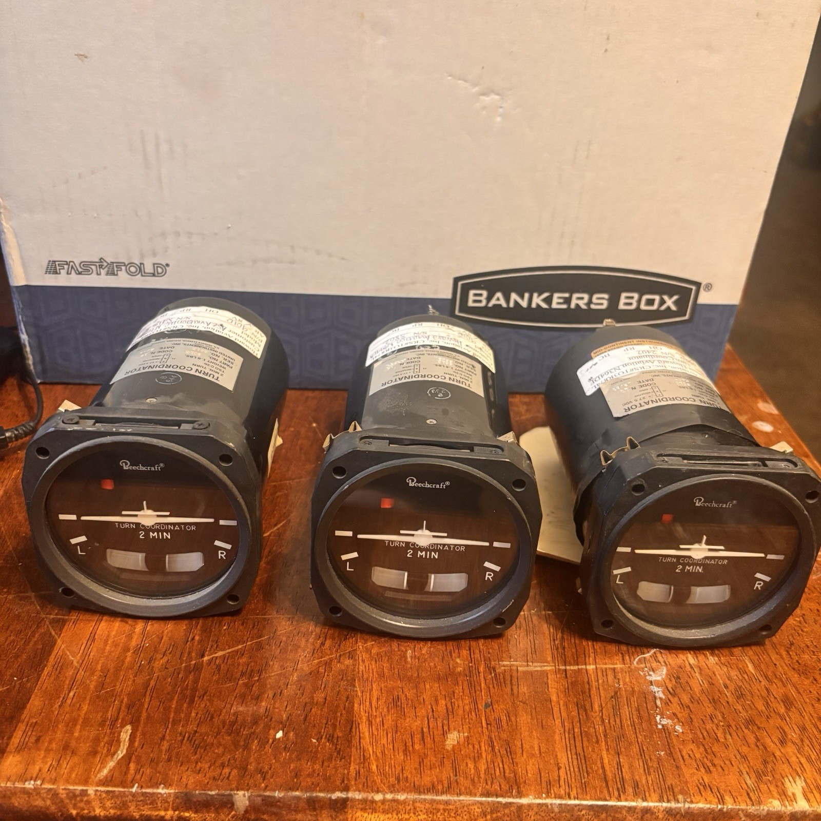 VINTAGE BEECHCRAFT AIRPLANE TURN COORDINATOR LOT OF 3 VINTAGE BEECHCRAFT AIRPLANE TURN COORDINATOR LOT OF 3