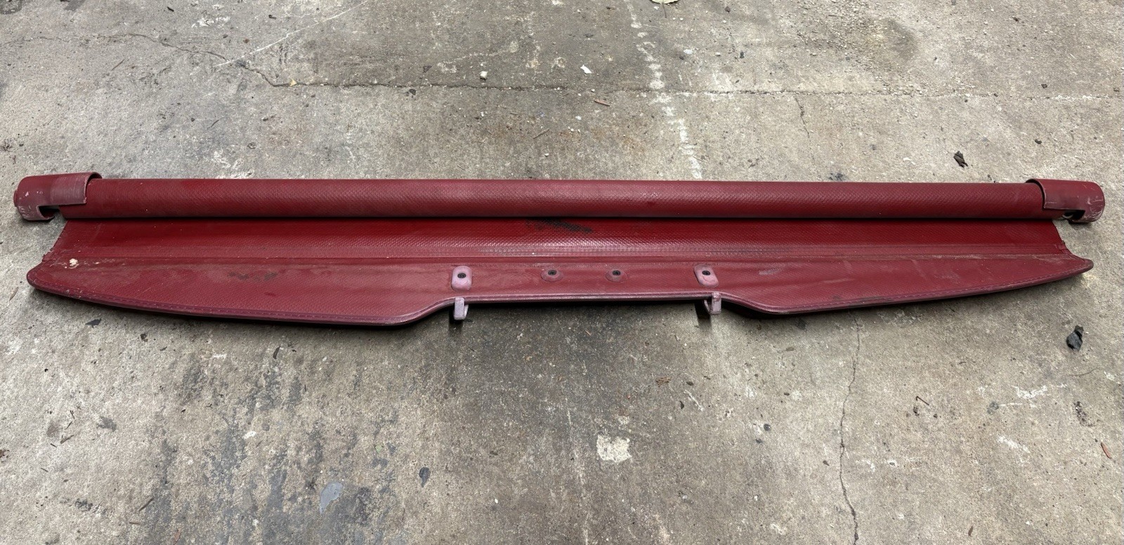 87-93 Ford Mustang LX Fox Body Rear Hatch Cargo Cover Shade - Red 87-93 Ford Mustang LX Fox Body Rear Hatch Cargo Cover Shade - Red