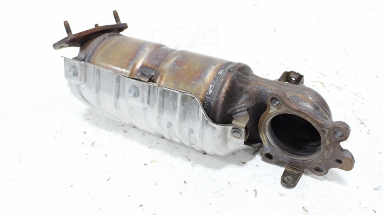 25, 26, 27 ACURA ADX FRONT EXHAUST MANIFOLD TUBE PIPE catalytic converters OEM 25, 26, 27 ACURA ADX FRONT EXHAUST MANIFOLD TUBE PIPE catalytic converters OEM